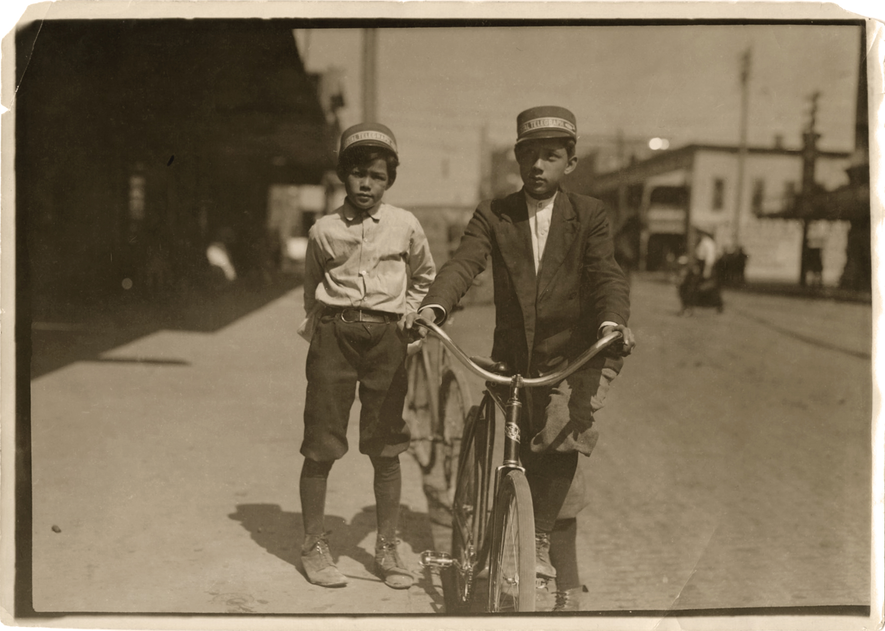 Lewis Hine - Howard Greenberg Gallery - 2017