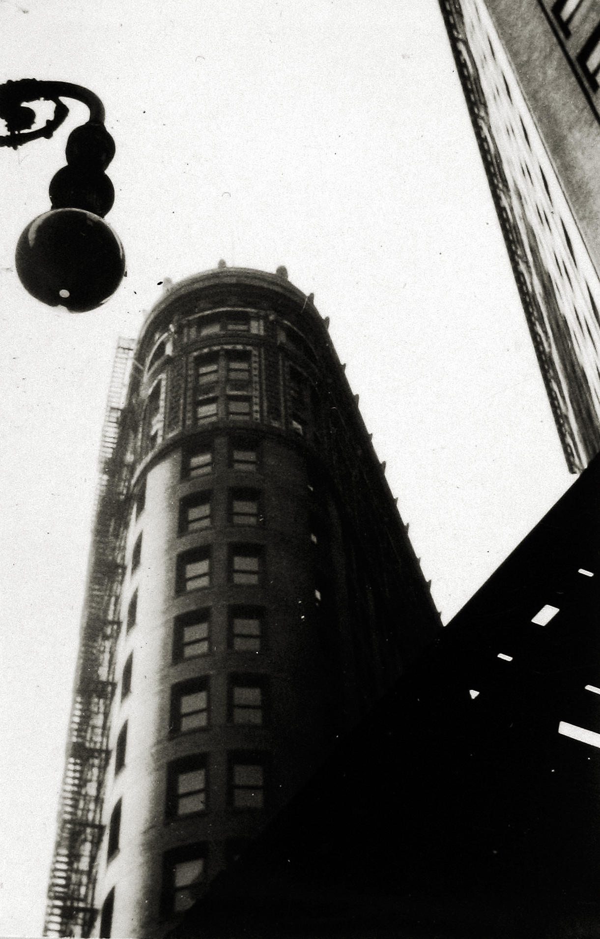 Walker Evans and His Early Circle 2004 Howard Greenberg Gallery