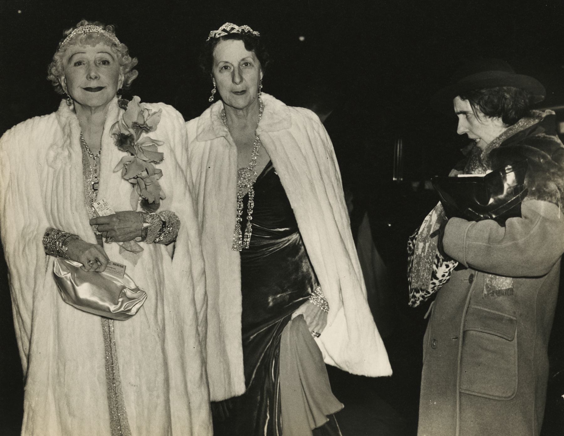 Weegee - Howard Greenberg Gallery - 2017