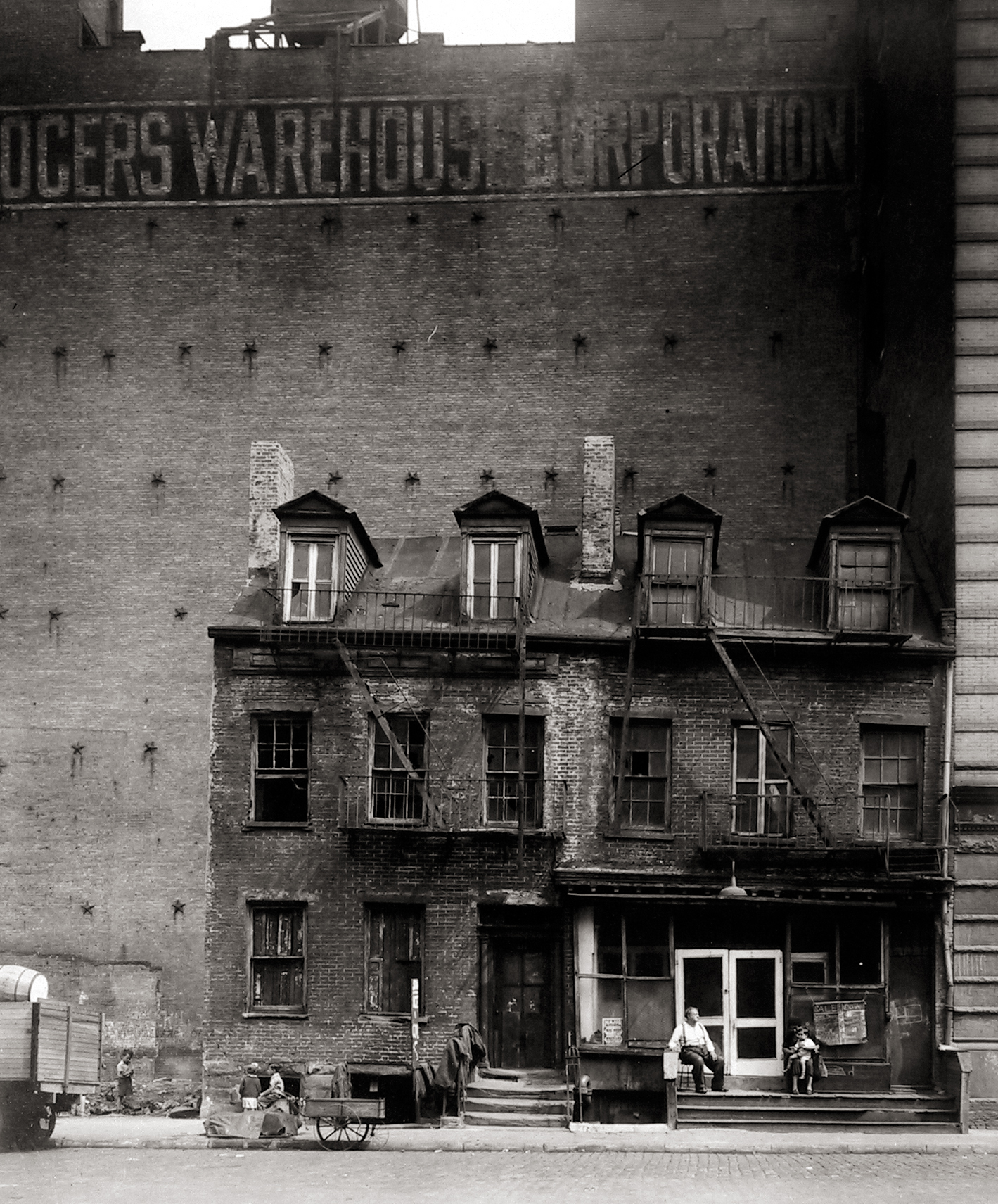 Peter Sekaer: An Untold Story 2010 Howard Greenberg Gallery