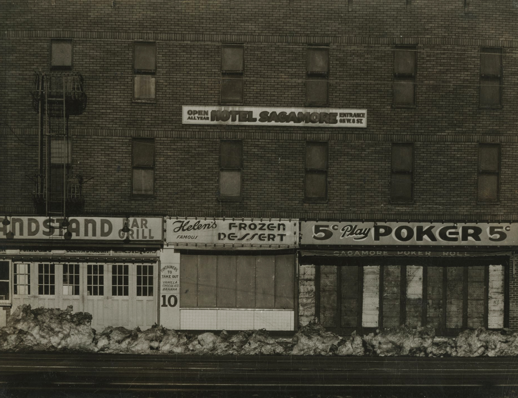 Sy Kattelson - Howard Greenberg Gallery - 2017