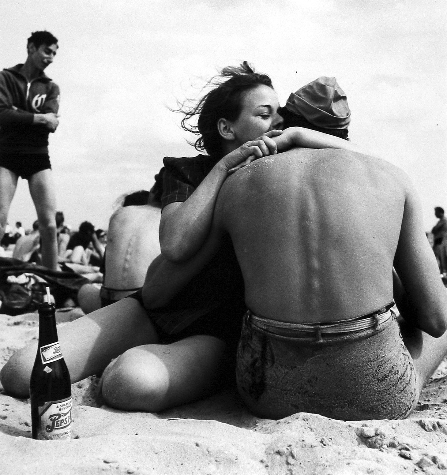 Right of Passage: Youth Culture from Mid-Century 2006 howard greenberg gallery