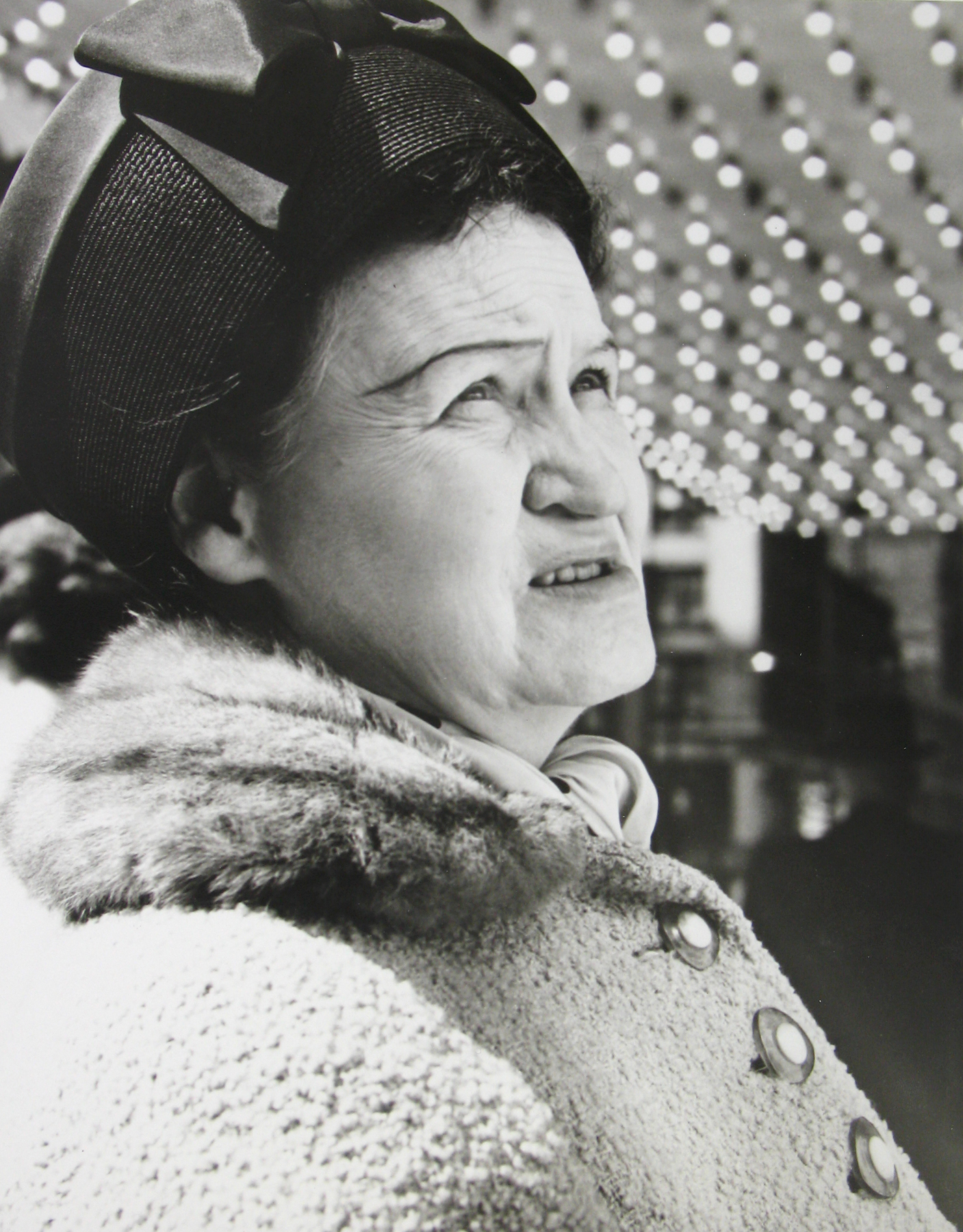 Vivian Maier: Lifetime Prints from the Maloof Collection 2011 Howard Greenberg Gallery