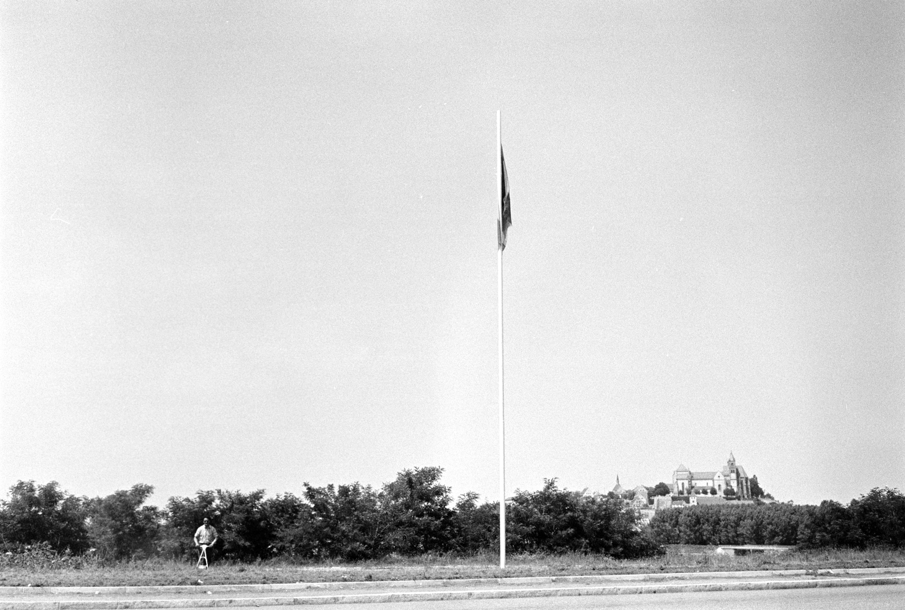 Joel Meyerowitz - European Trip: Photographs from the Car, 1968 2014 Howard Greenberg Gallery