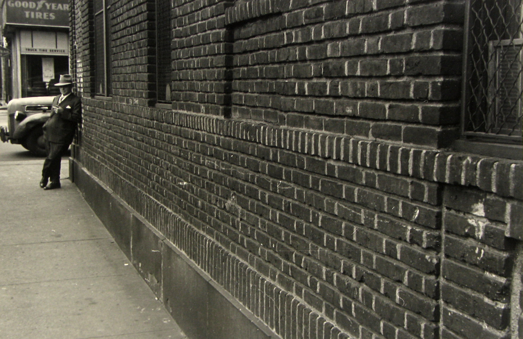 Homer Page: In Between 2010 Howard Greenberg Gallery