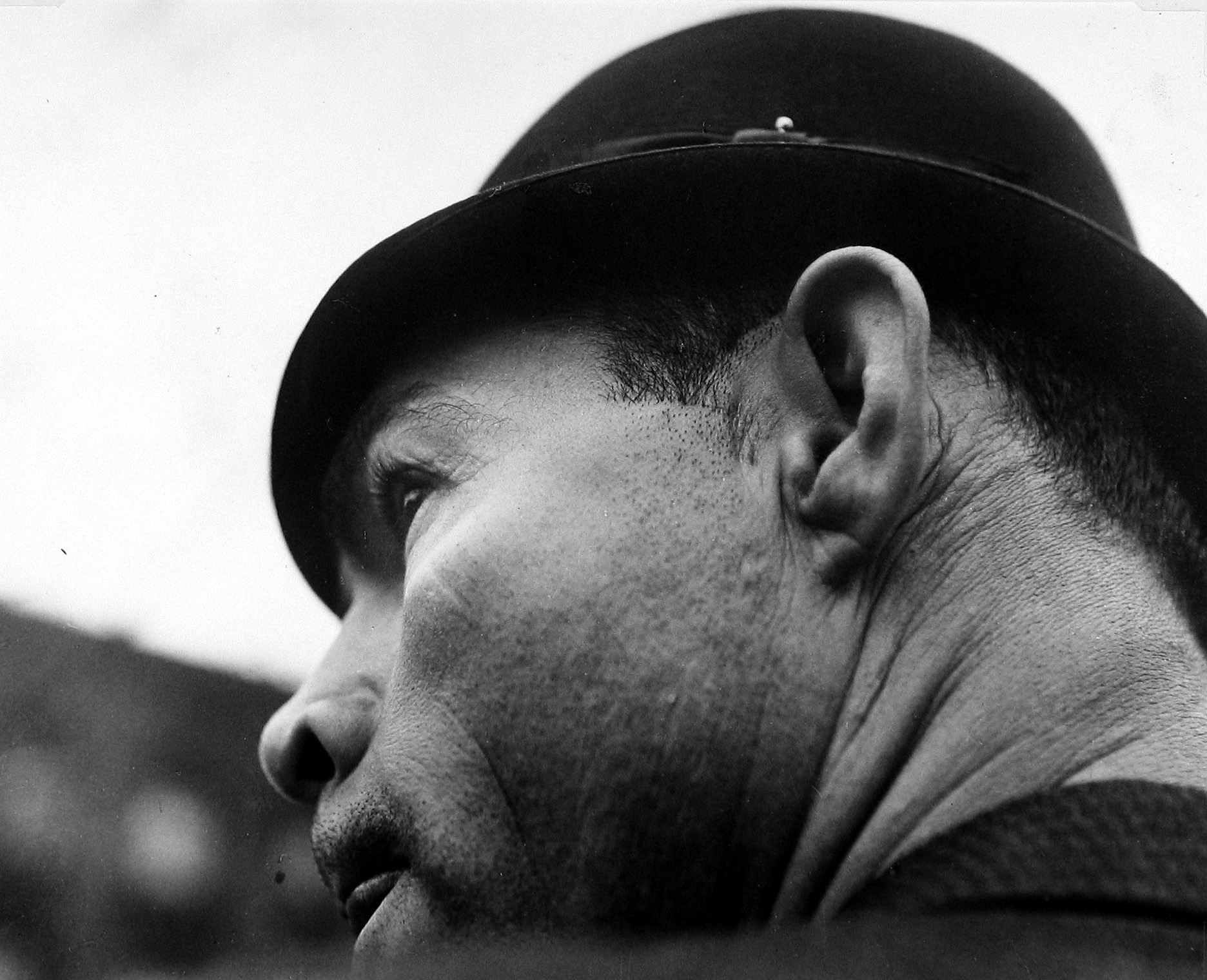 Leon Levinstein: Living in the Edge 2010 Howard Greenberg Gallery