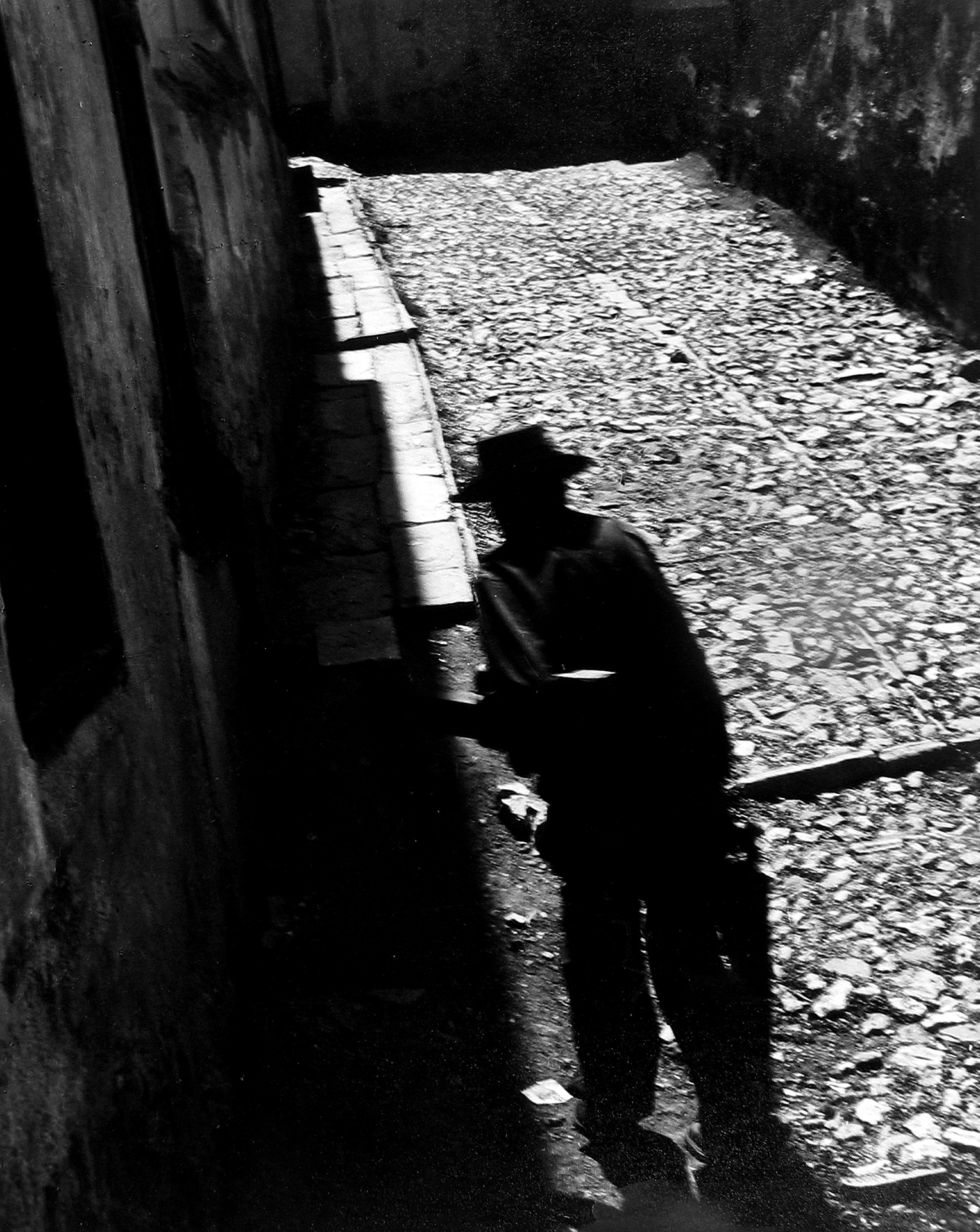 Leon Levinstein: Obsession 2005 howard greenberg gallery