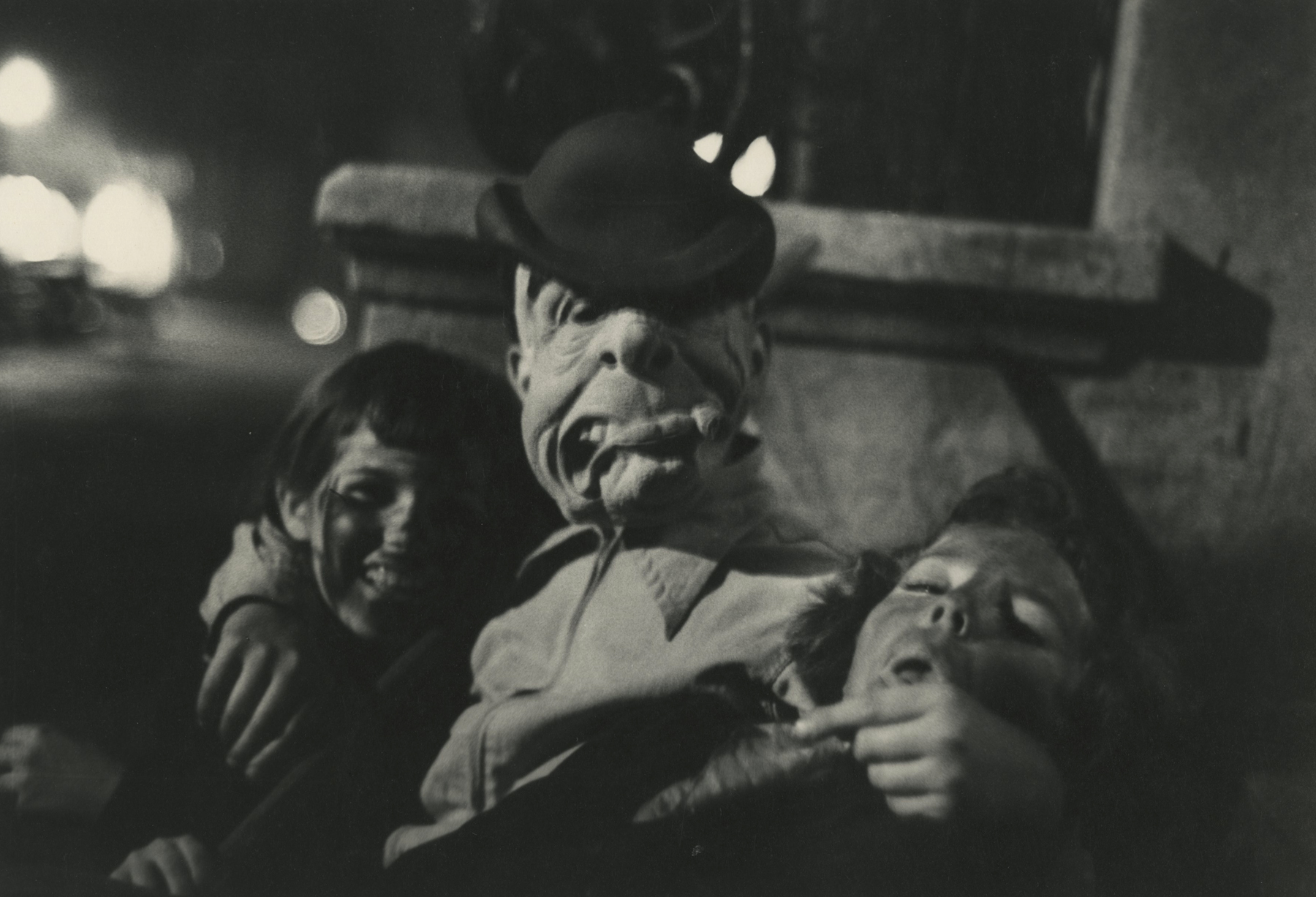 Saul Leiter - Howard Greenberg Gallery - Early Black and White - 2014