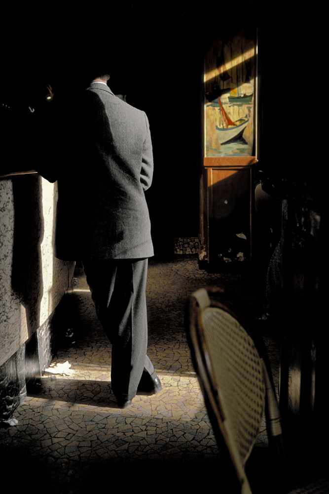Harry Gruyaert, Cafe La Palette, Paris, France, 1985, Howard Greenberg Gallery, 2019