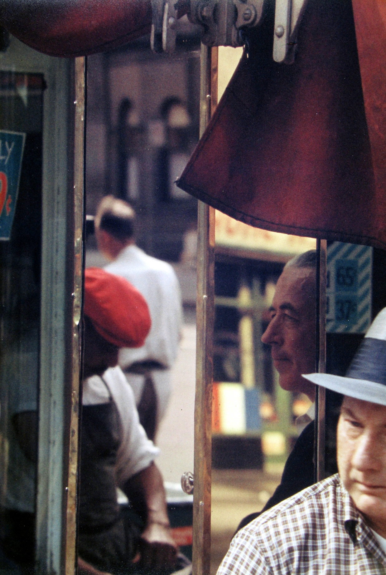 Saul Leiter: Early Color 2005 2006 howard greenberg gallery
