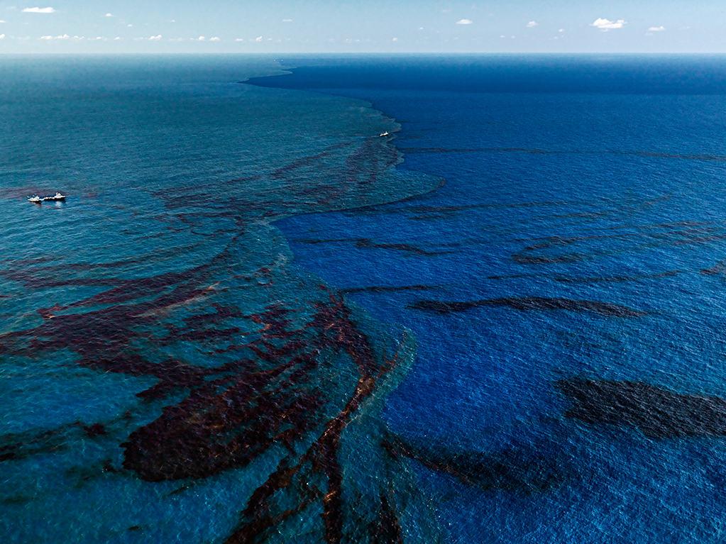 Edward Burtynsky 2011 Howard Greenberg Gallery