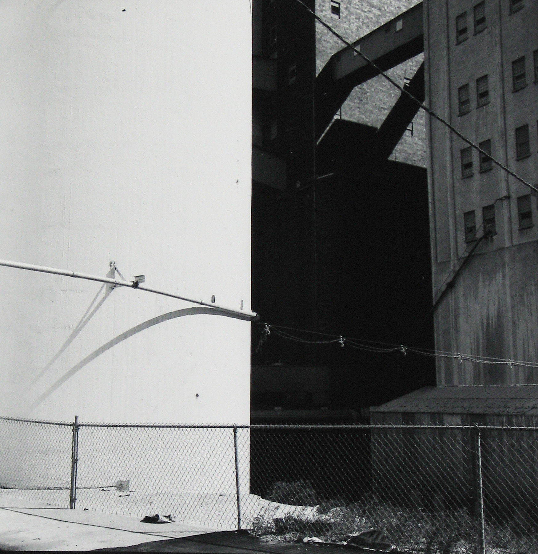 Frank Gohlke: Grain Elevators Howard Greenberg Gallery 2016