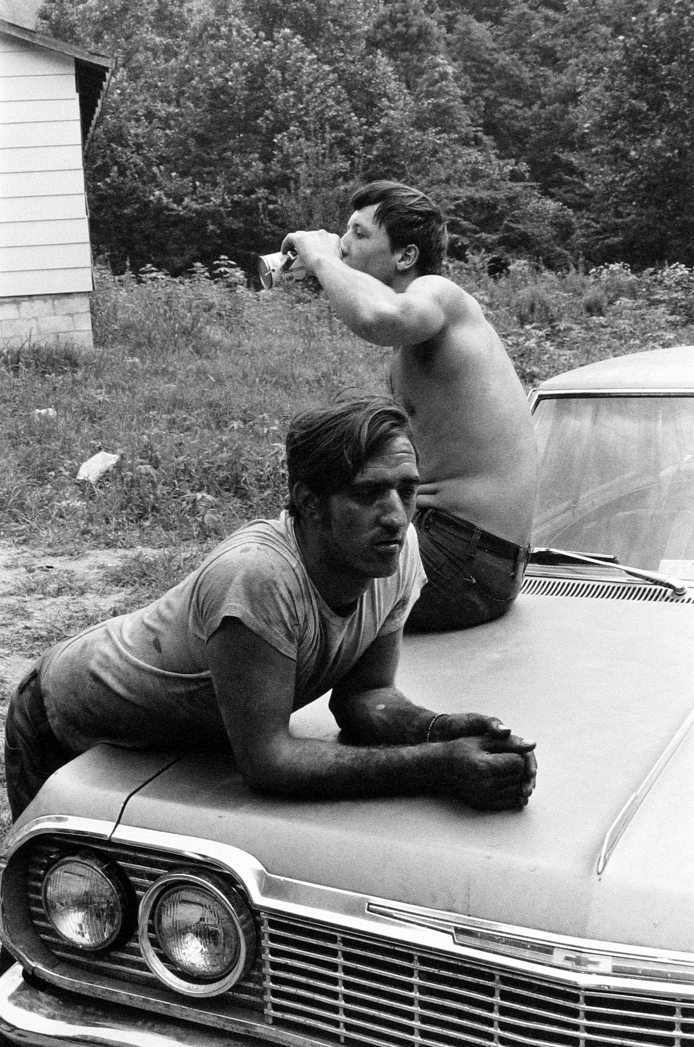 Right of Passage: Youth Culture from Mid-Century 2006 howard greenberg gallery