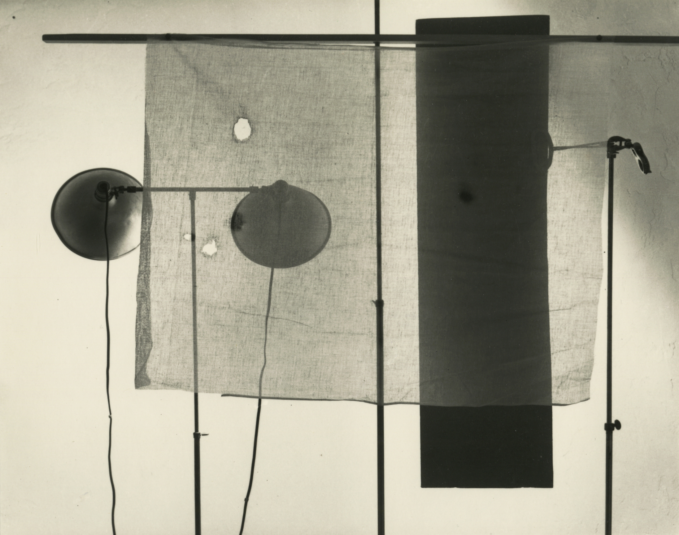 Arnold Newman - Studio Lights, Florida, 1944 - Howard Greenberg Gallery - 2018