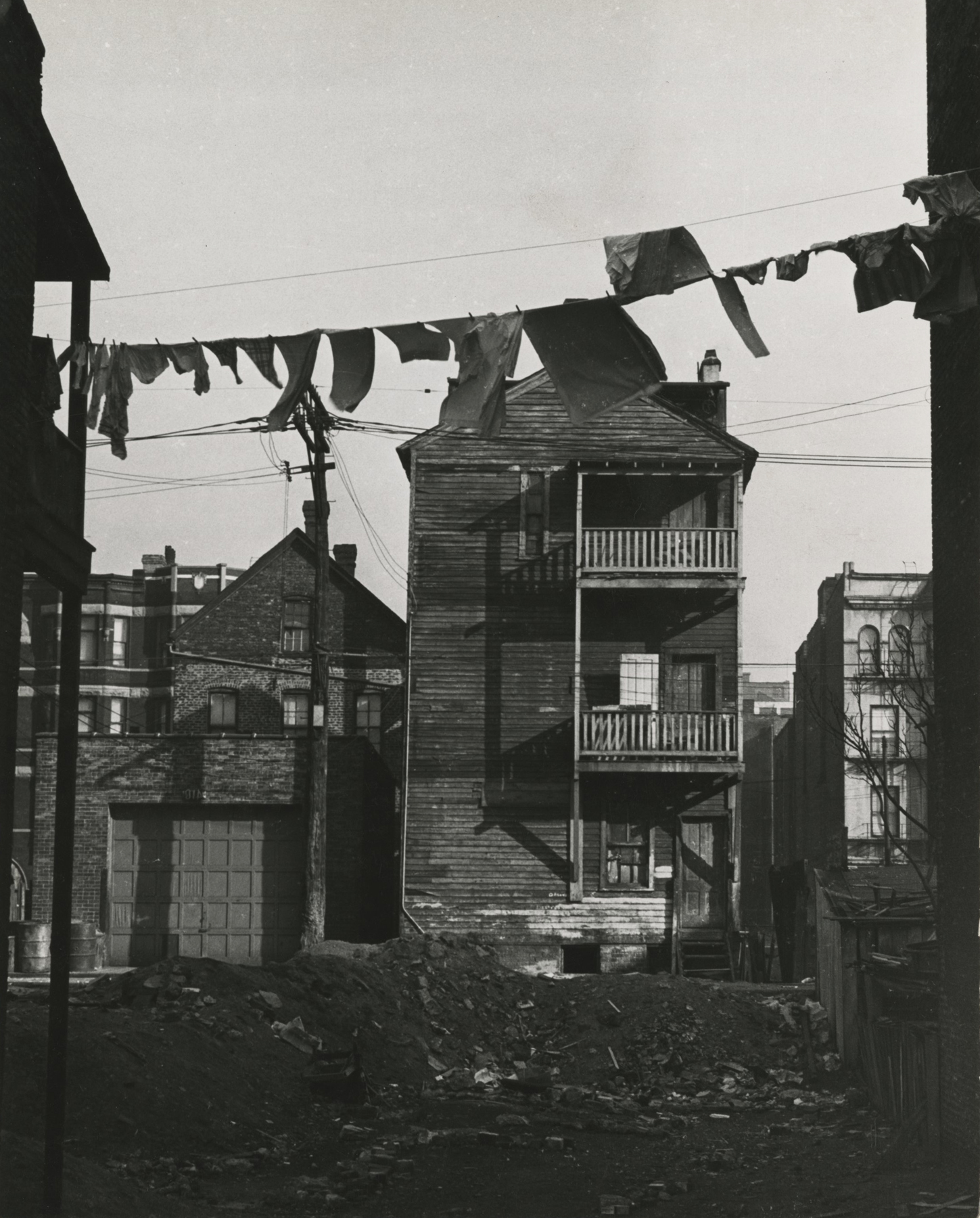 Laundry Lines - Howard Greenberg Gallery - 2015