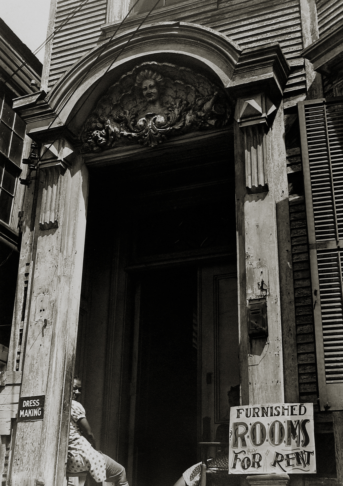 Peter Sekaer: An Untold Story 2010 Howard Greenberg Gallery