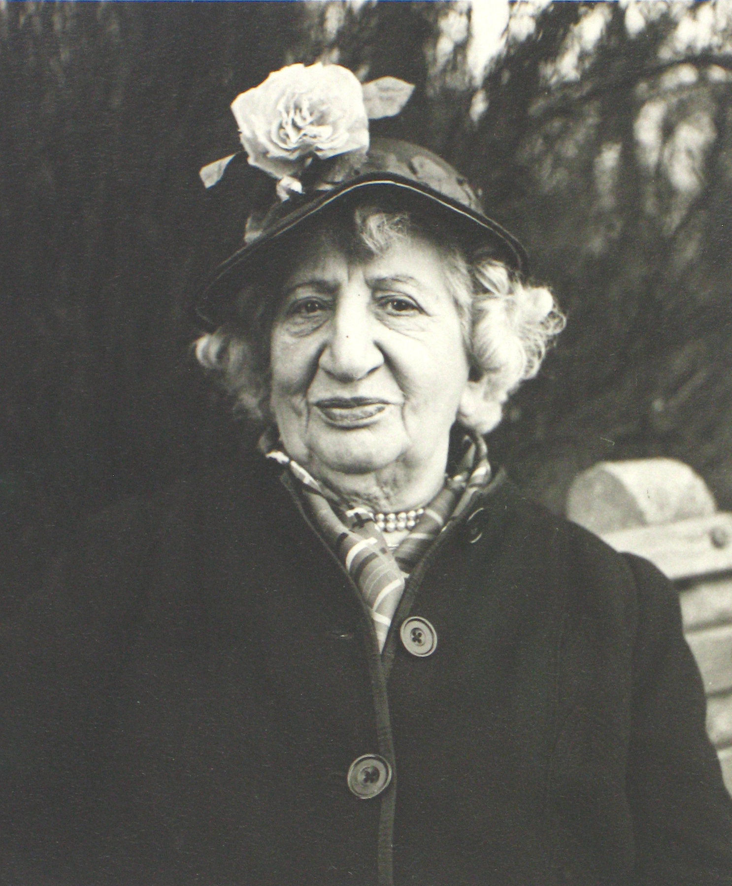 Vivian Maier: Lifetime Prints from the Maloof Collection 2011 Howard Greenberg Gallery