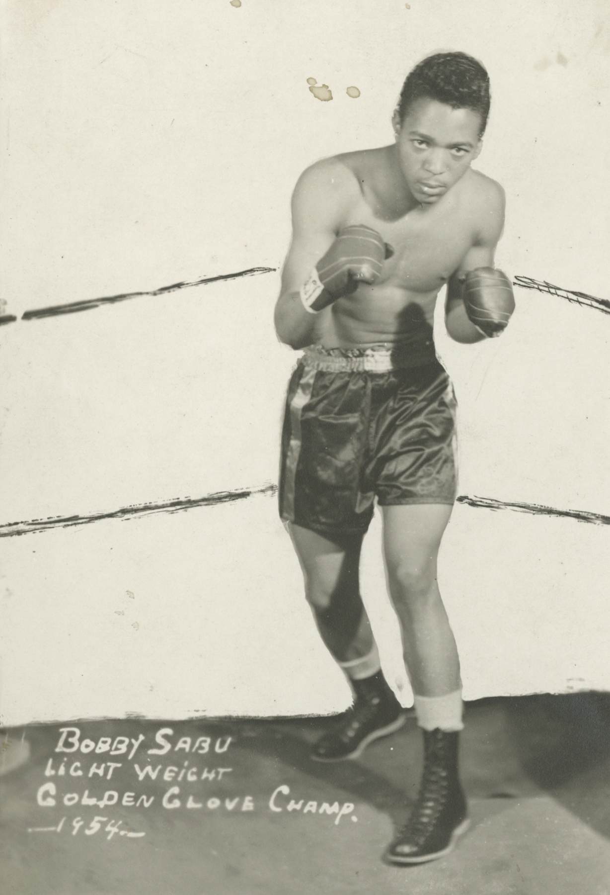 James Van Der Zee - Bobby Sabu, Lightweight Golden Gloves Champ, 1954 - Howard Greenberg Gallery - 2019