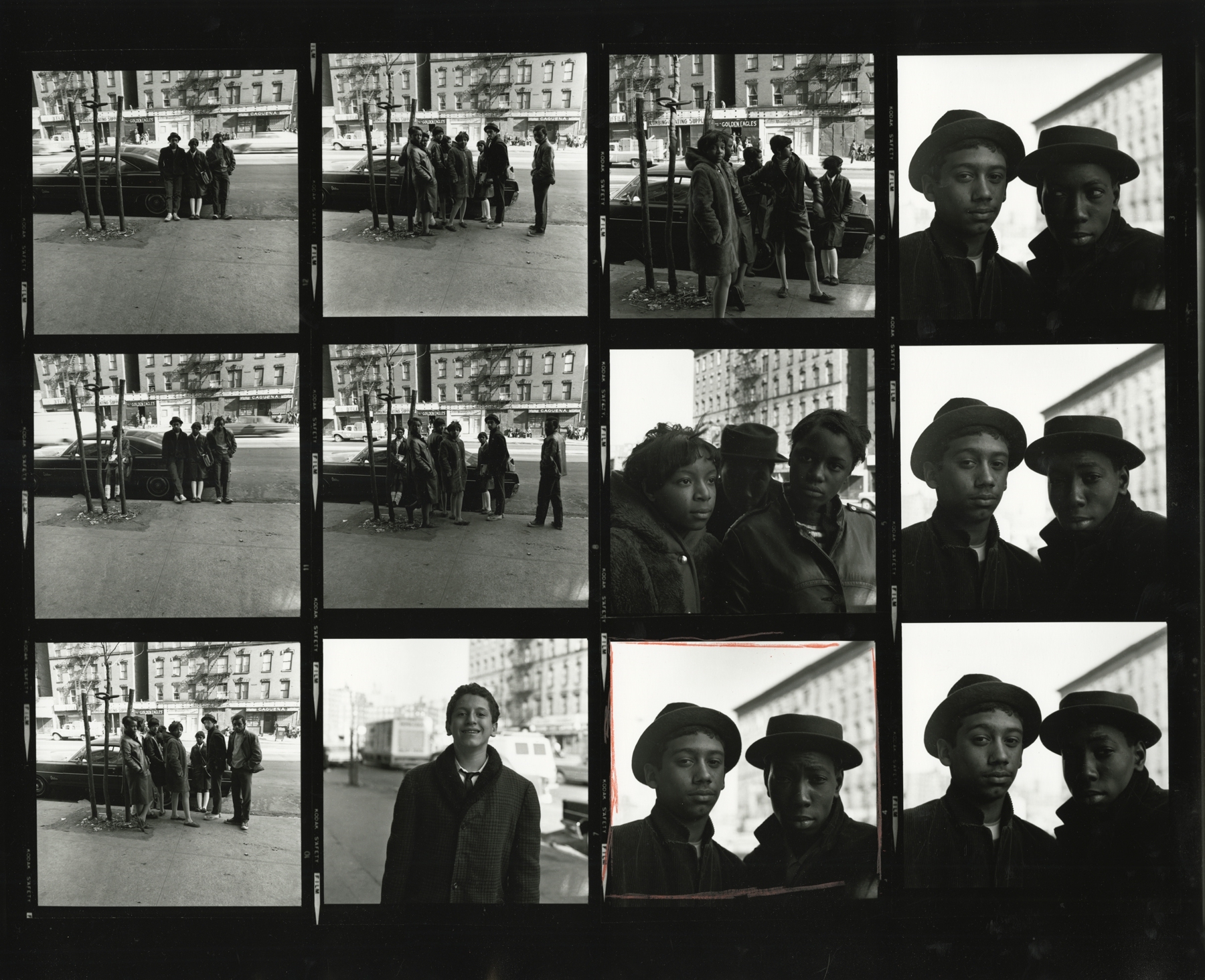 Bruce Davidson, East 100th Street, Howard Greenberg Gallery, 2019