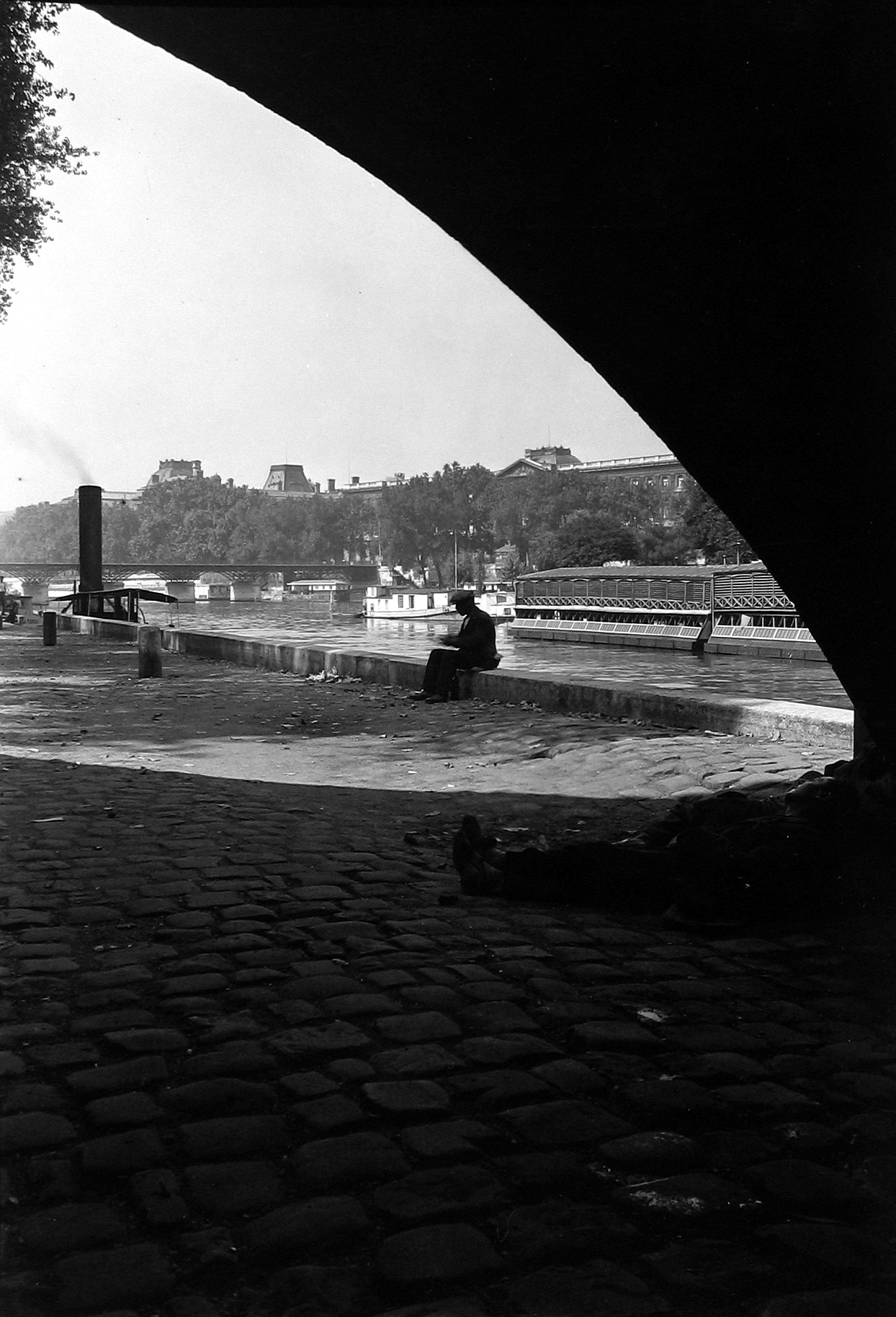 George Platt Lynes: Young Modernist c.1928 2005 howard greenberg gallery