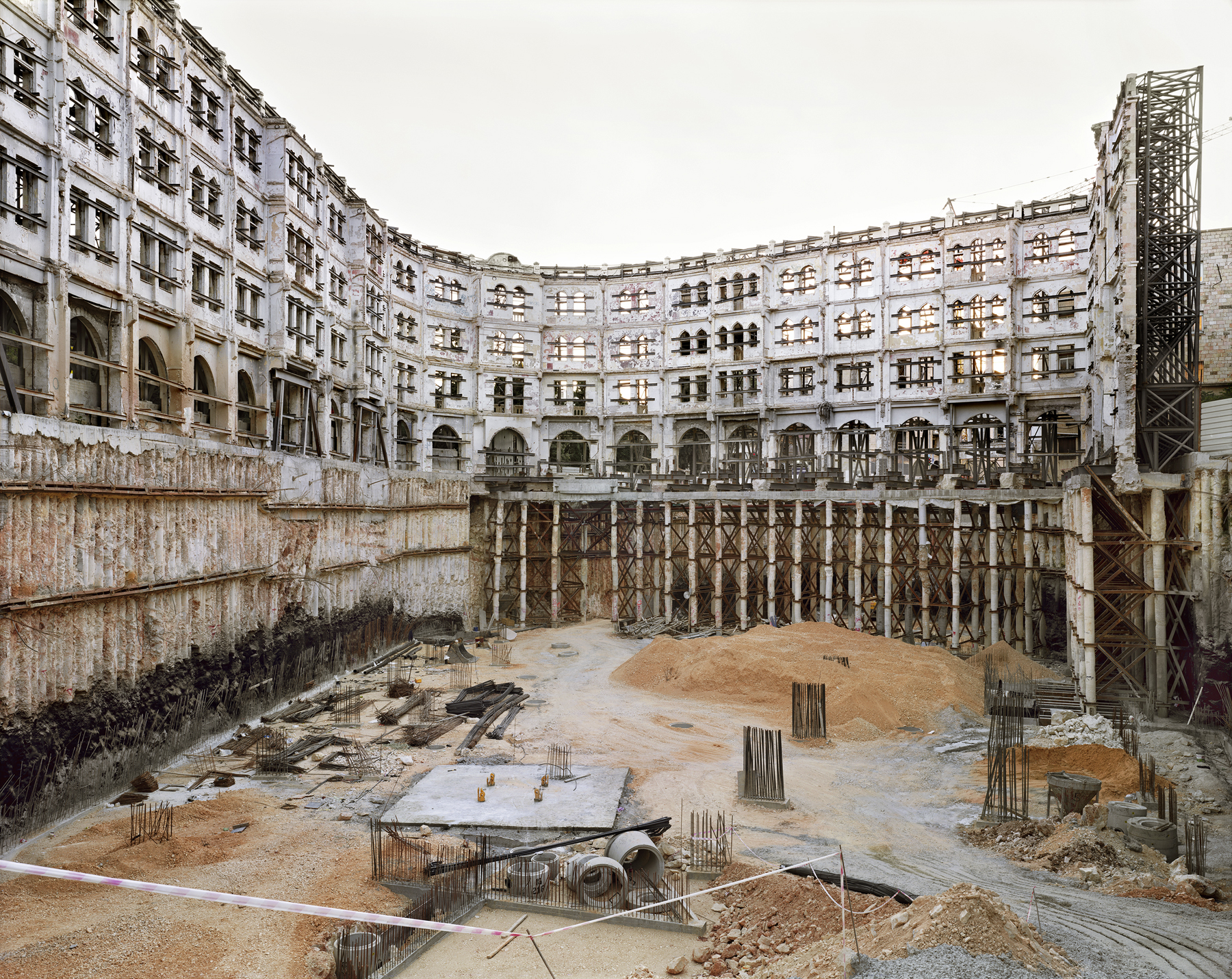 Frédéric Brenner - An Archeology of Fear and Desire - Palace Hotel, 2009 - Howard Greenberg Gallery