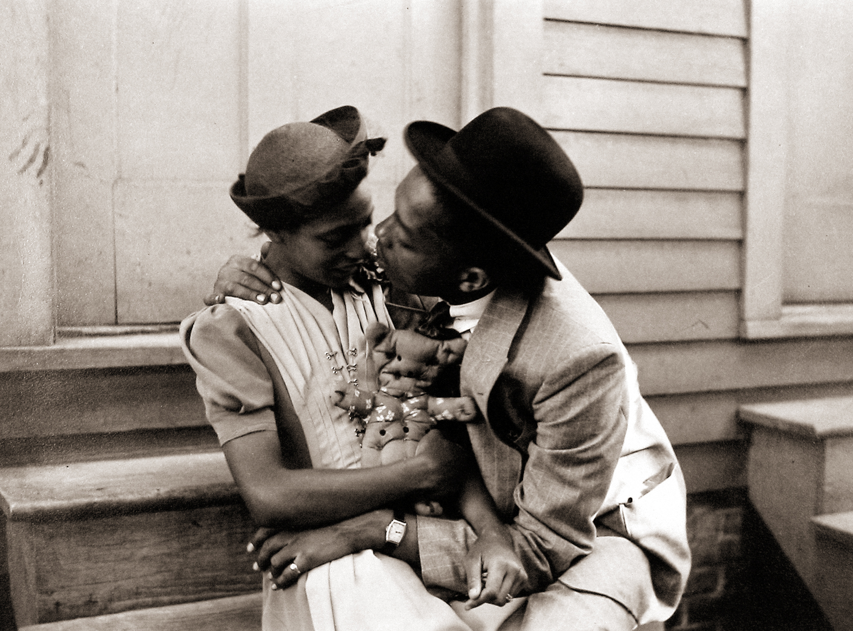 Walker Evans and His Early Circle 2004 Howard Greenberg Gallery