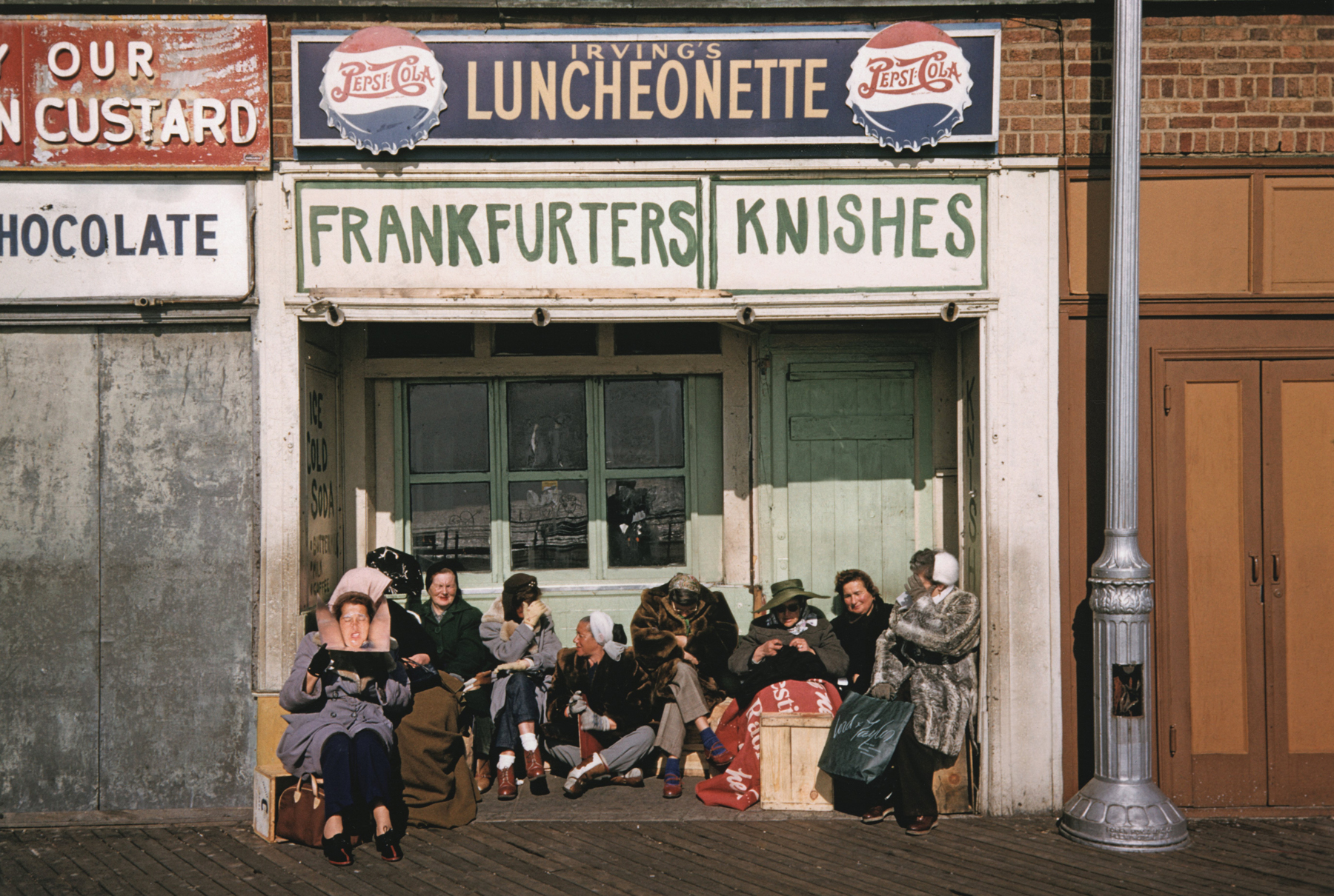 Marvin E. Newman: Sequentially Sought - Howard Greenberg Gallery - 2015