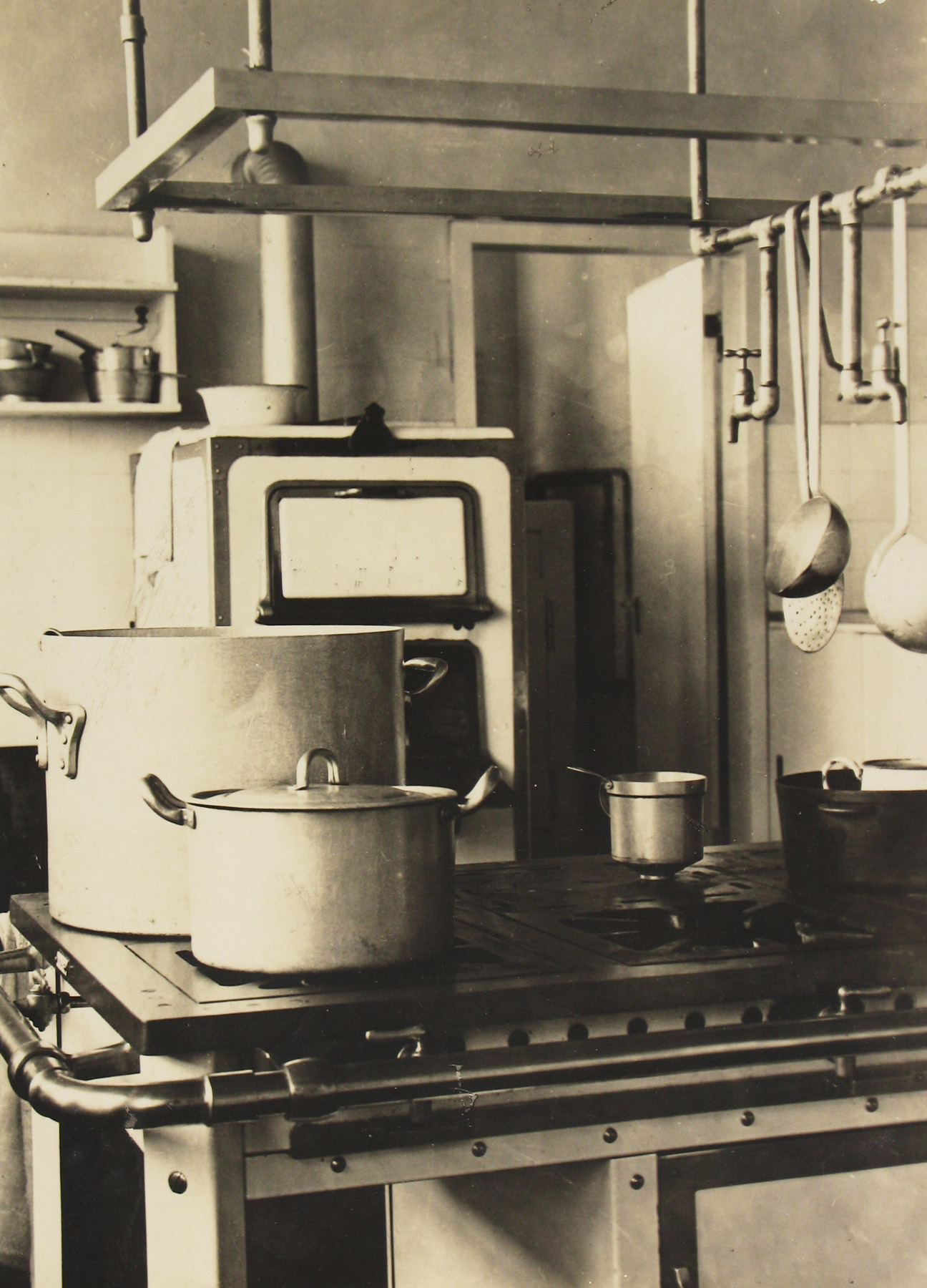 Photographers of Japanese Descent 2008 Howard Greenberg Gallery