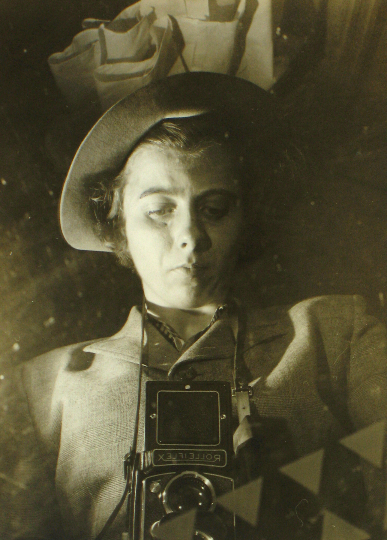 Vivian Maier: Lifetime Prints from the Maloof Collection 2011 Howard Greenberg Gallery