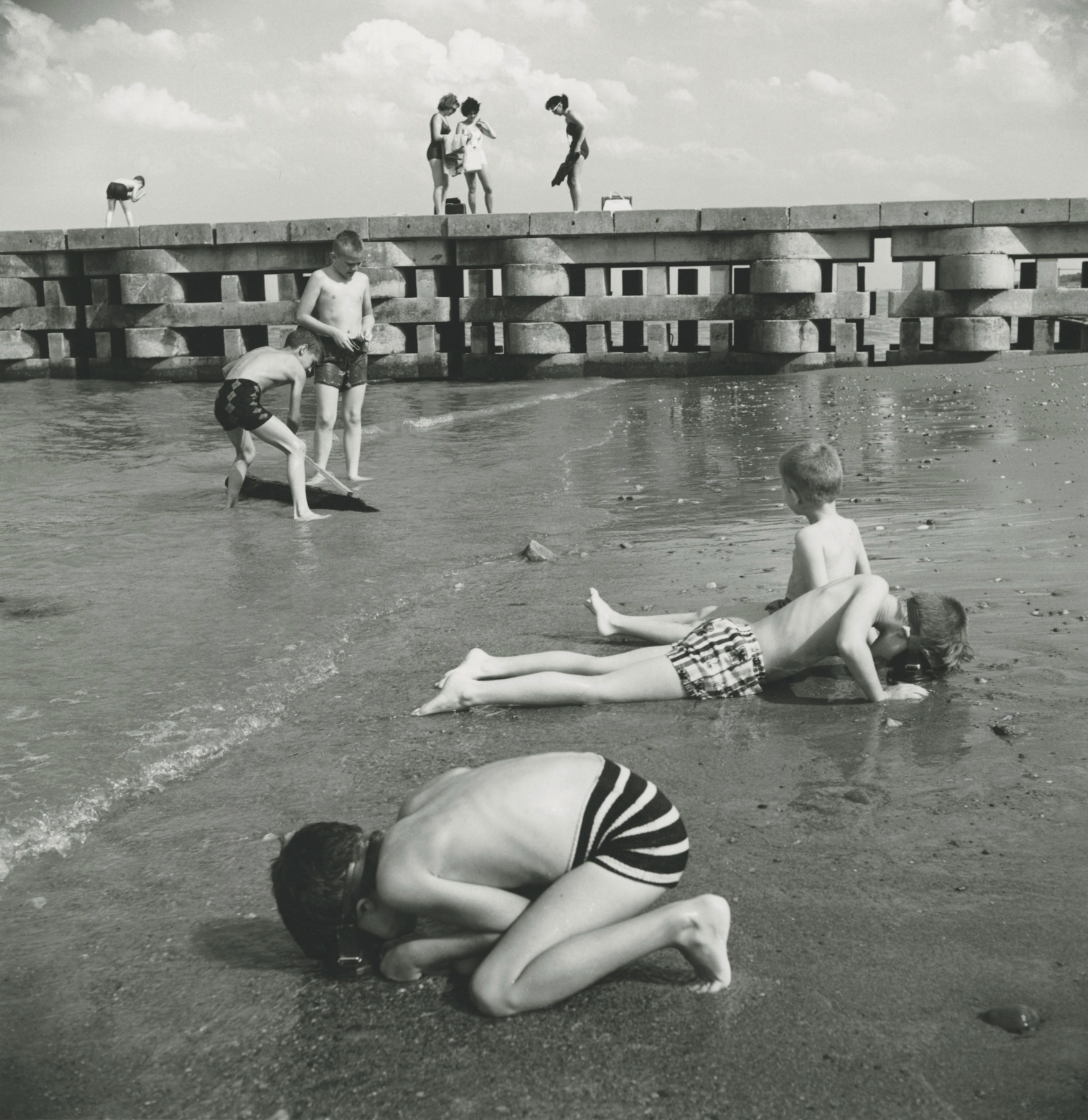 Vivian Maier: Unpublished 2013 2014 howard greenberg gallery