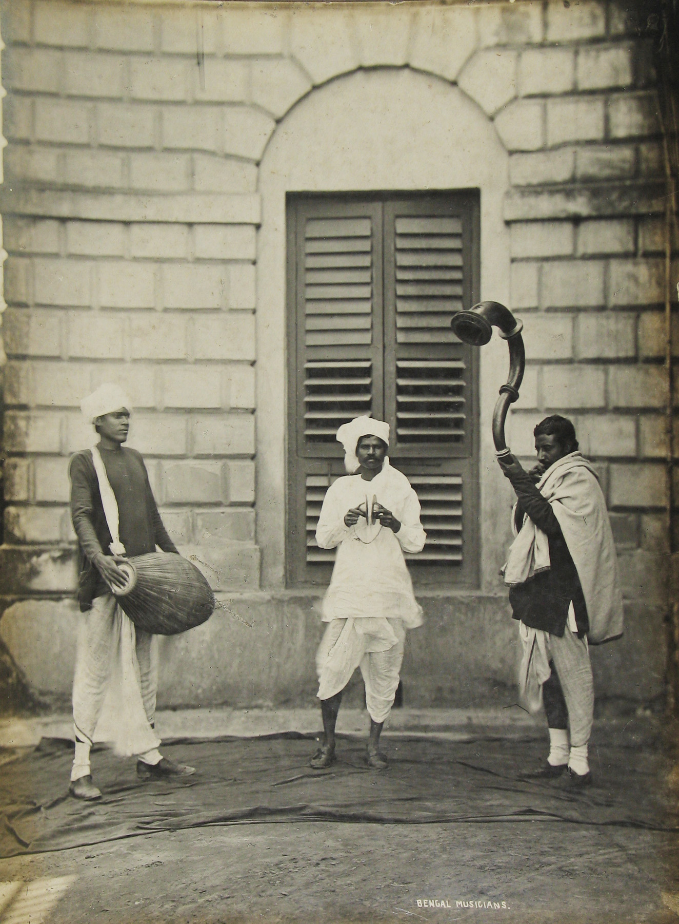 Sacred Sight: Photographs in India 2009 Howard Greenberg Gallery