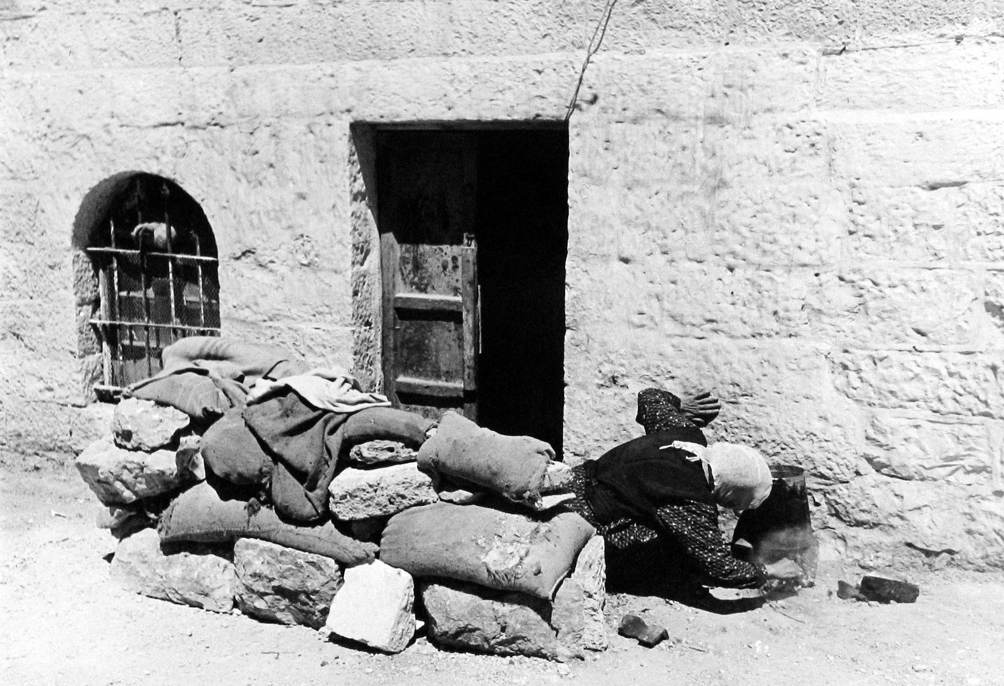 Circa 1947: The Founding of Magnum 2004 Howard Greenberg Gallery Robert Capa