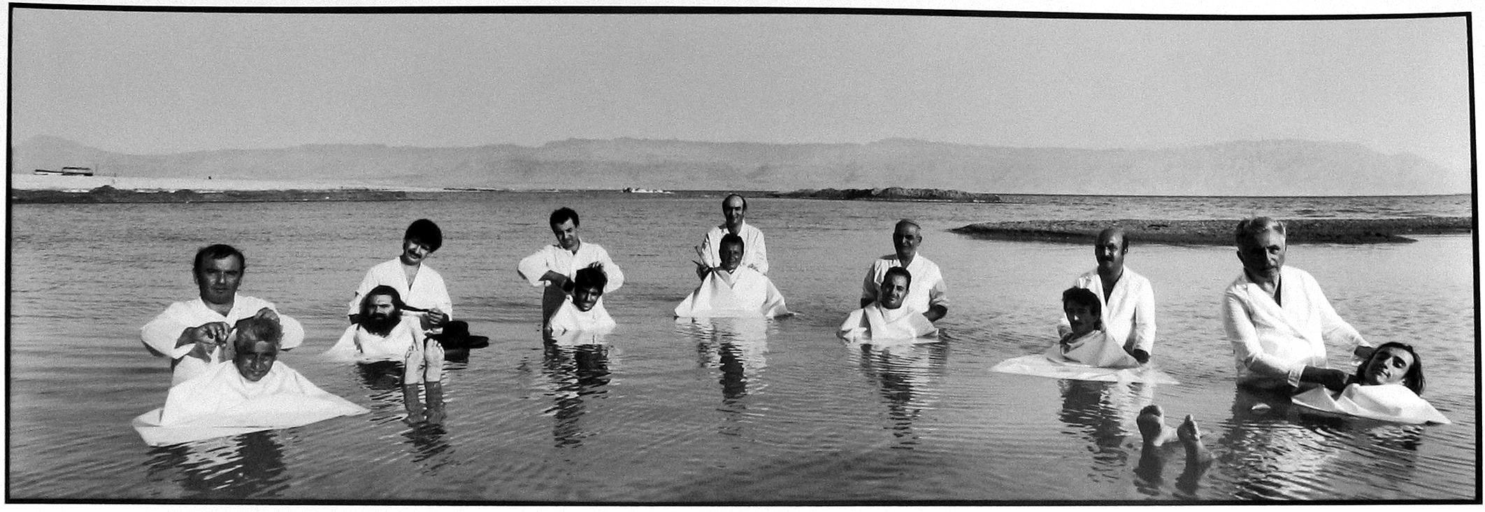 Frédéric Brenner: Exile at Home - Former Tajik Barbers, with Their Israeli Customers, 1997 - Howard Greenberg Gallery