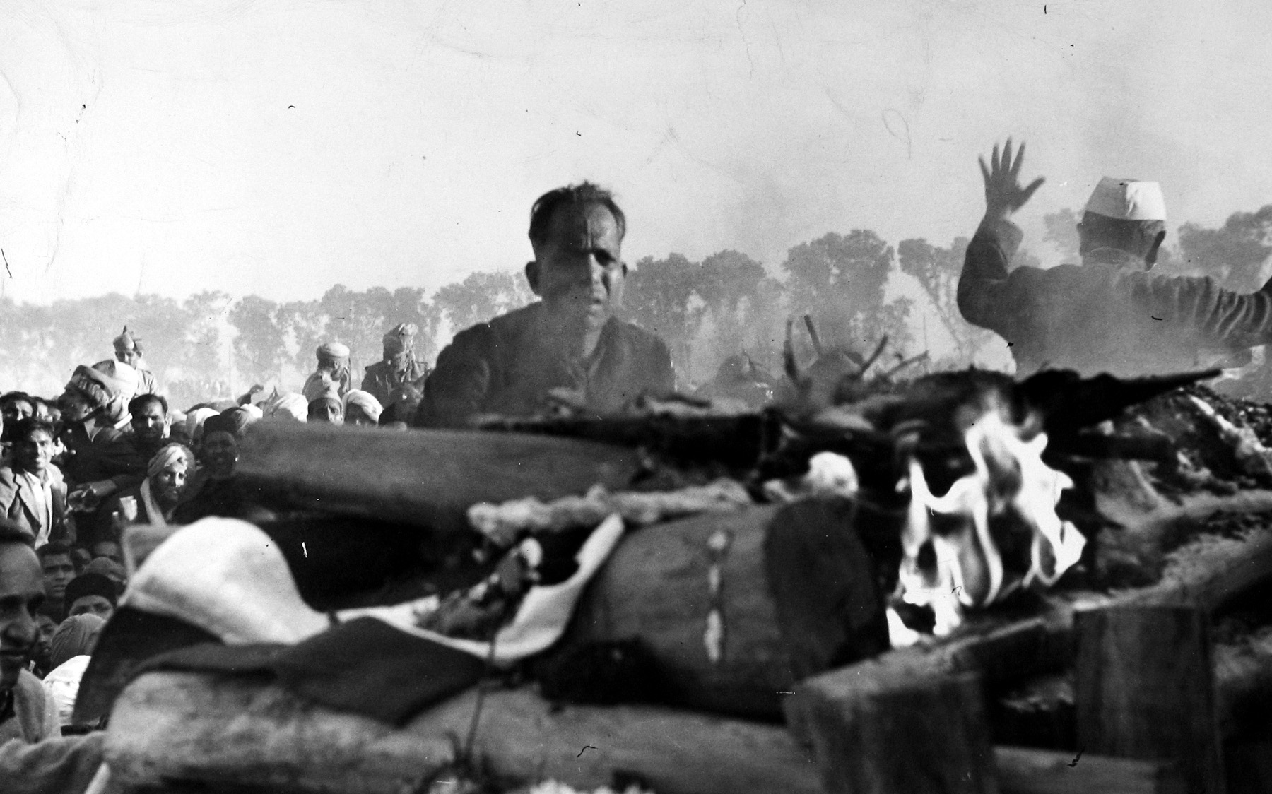 Sacred Sight: Photographs in India 2009 Howard Greenberg Gallery