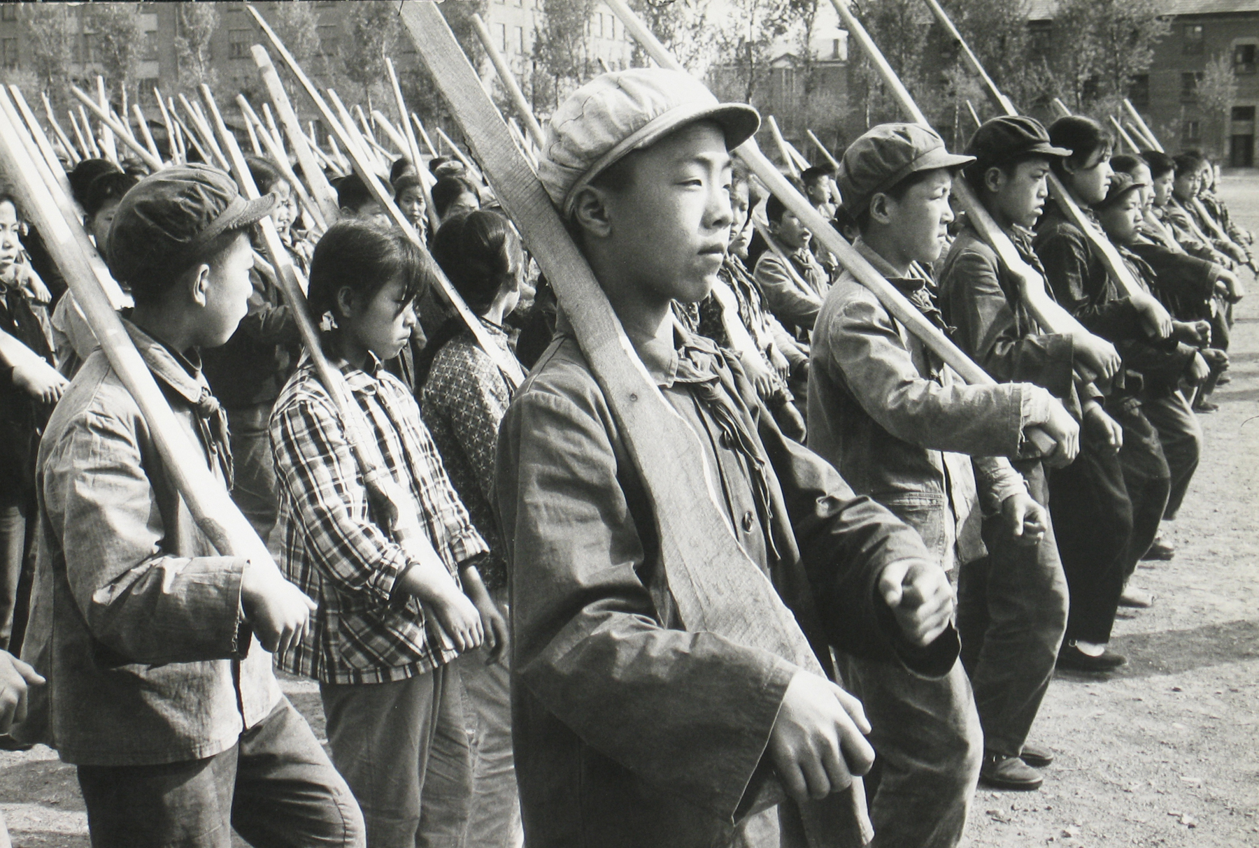 Marc Riboud: Home on the road 2008 Howard Greenberg Gallery