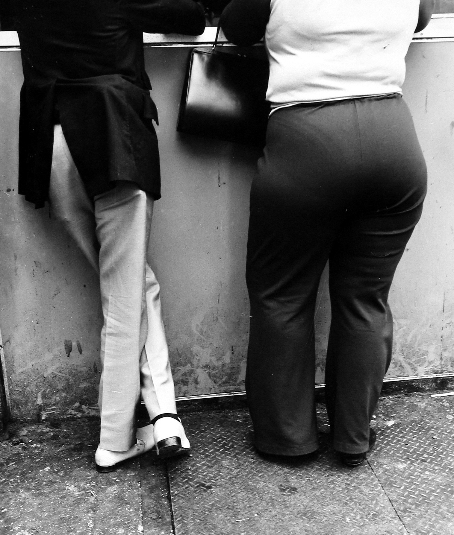 Leon Levinstein: Living in the Edge 2010 Howard Greenberg Gallery