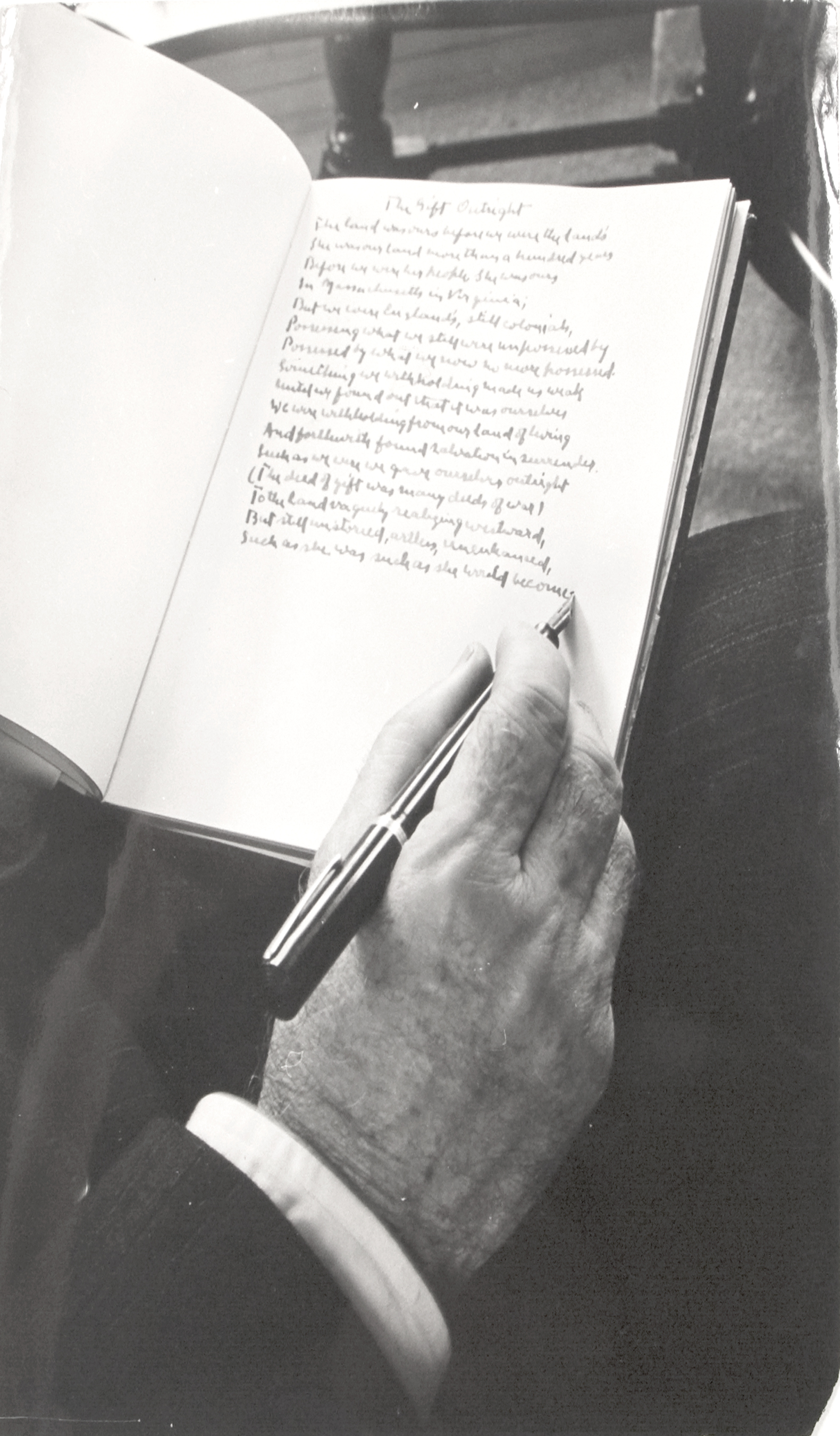 Beyond Words: Photography in the New Yorker 2011 Howard Greenberg Gallery