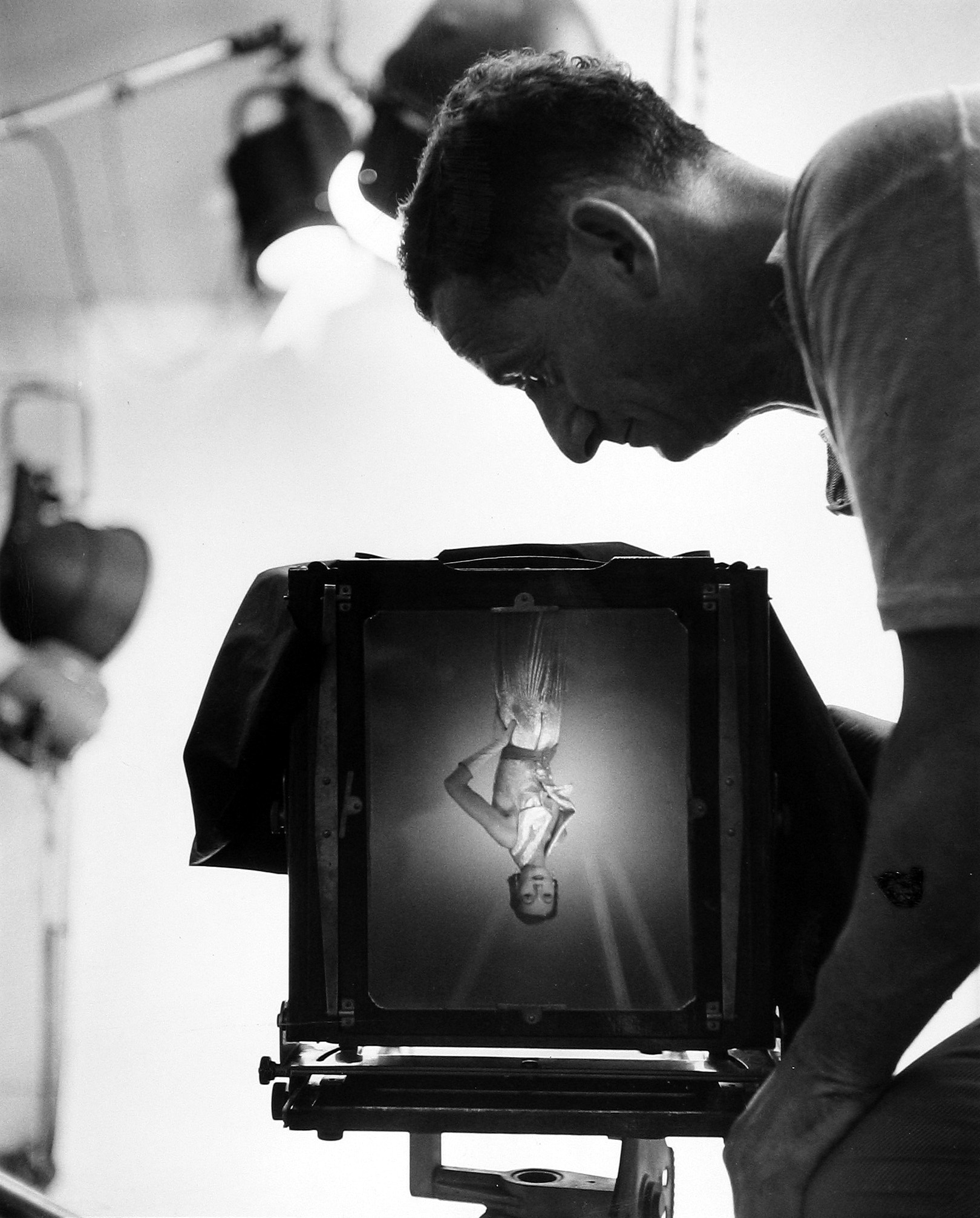 The Heartbeat of Fashion 2010 Howard Greenberg Gallery