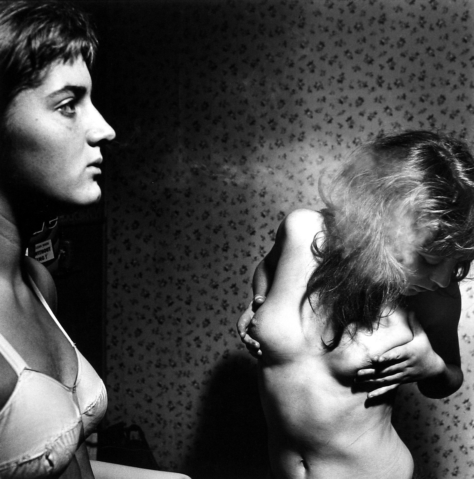 Right of Passage: Youth Culture from Mid-Century 2006 howard greenberg gallery