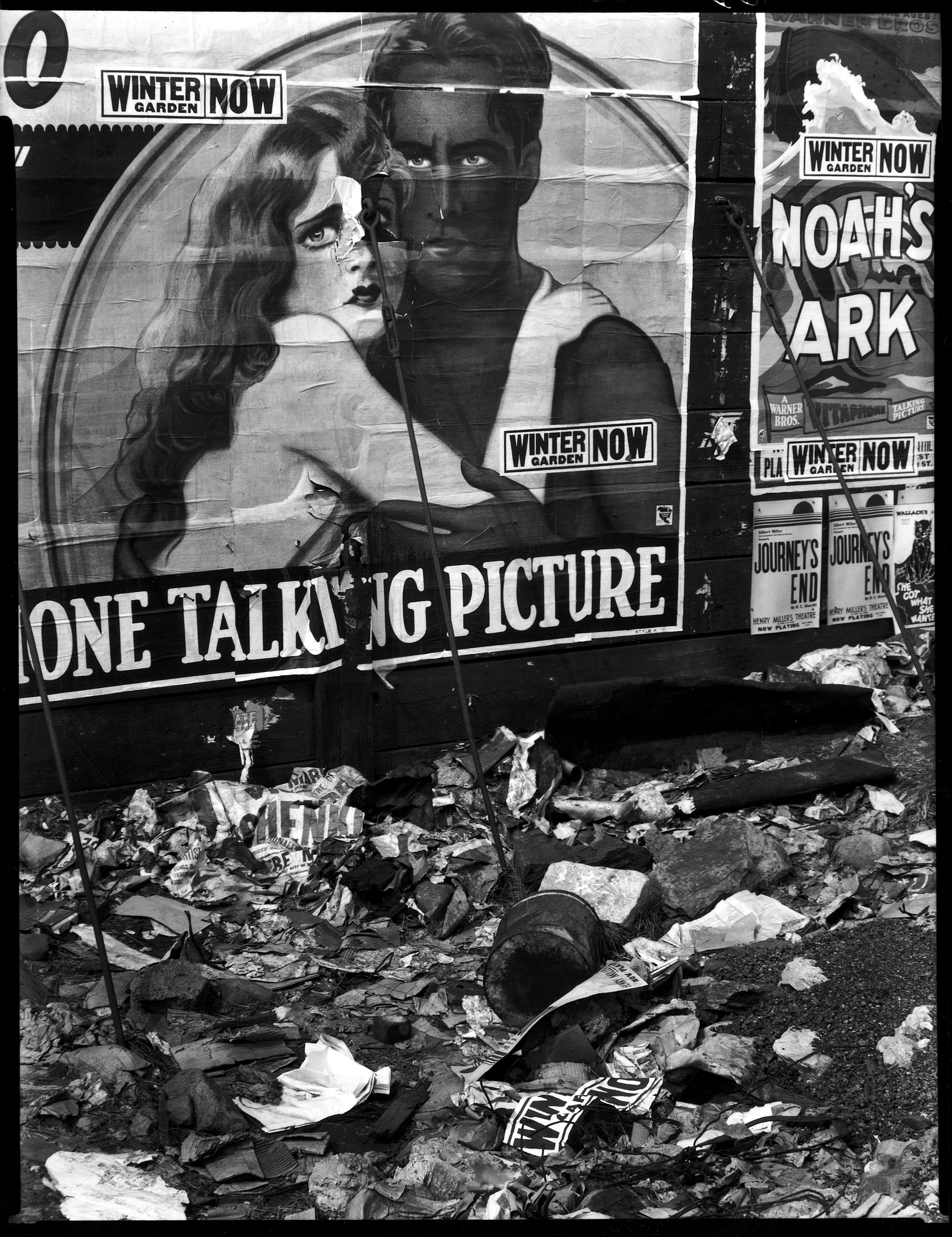 Walker Evans and His Early Circle 2004 Howard Greenberg Gallery