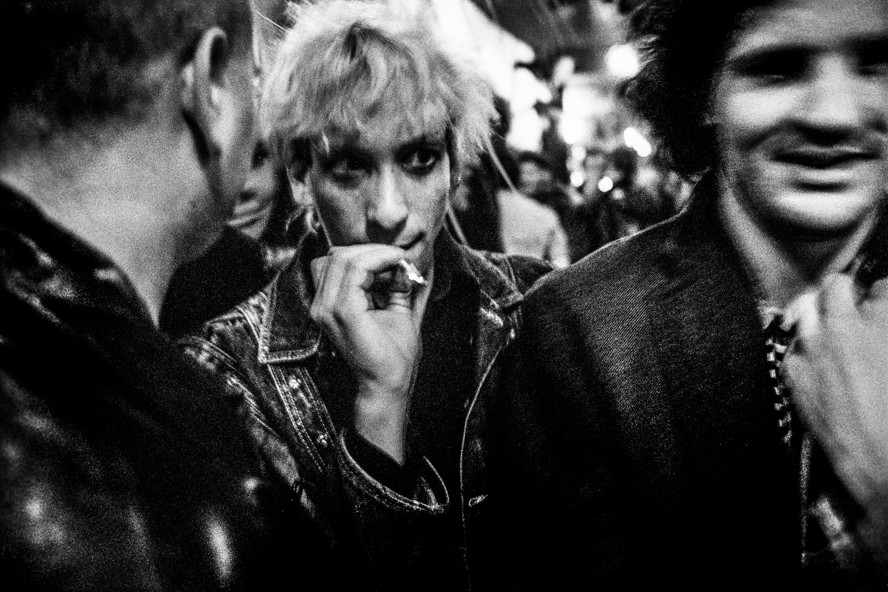 Ken Schles - INVISIBLE CITY / NIGHT WALK 1983-1989 - Howard Greenberg Gallery - 2015