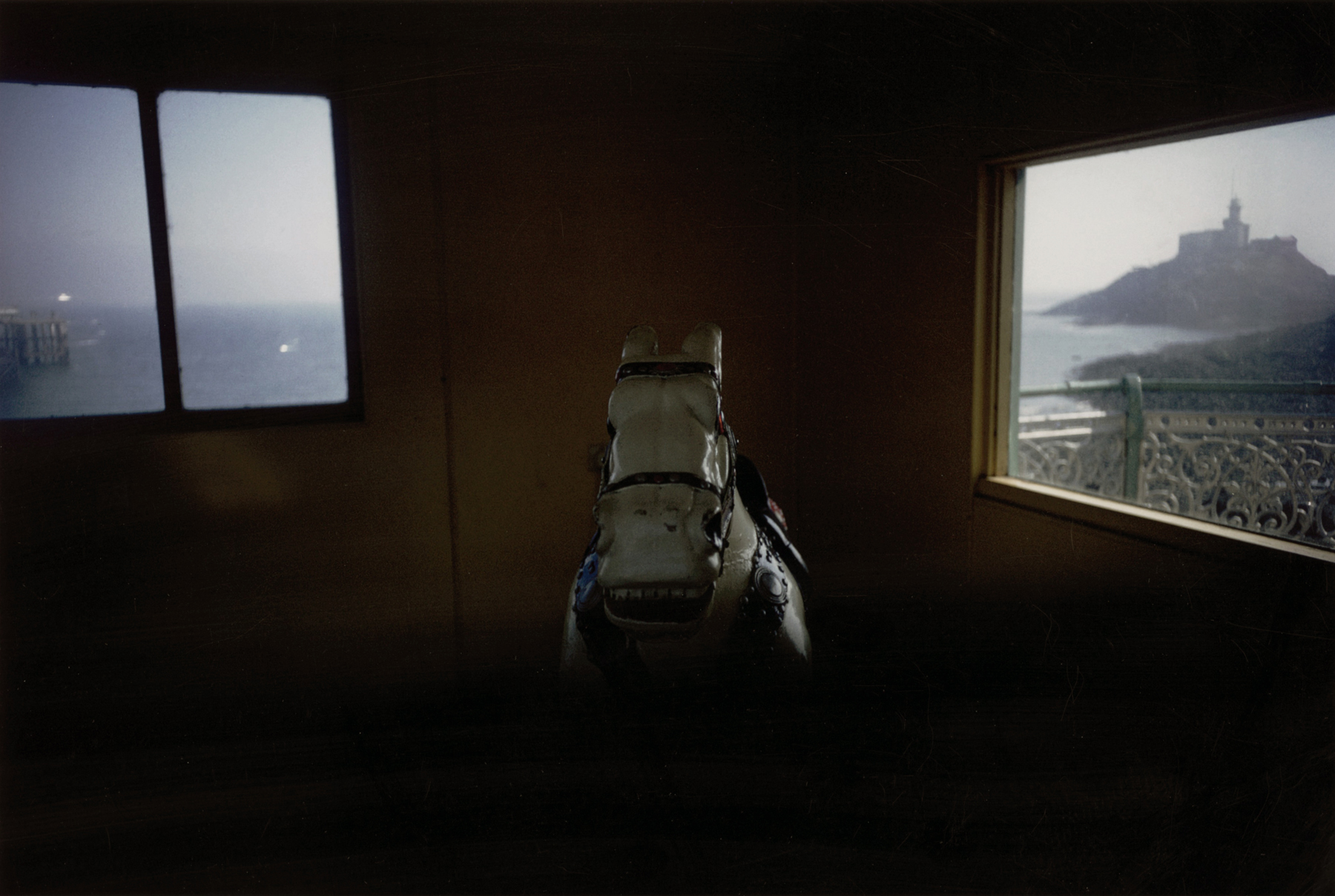 Joel Meyerowitz - 50 Years of Photographs Part I: 1962 - 1977 2012 Howard Greenberg Gallery