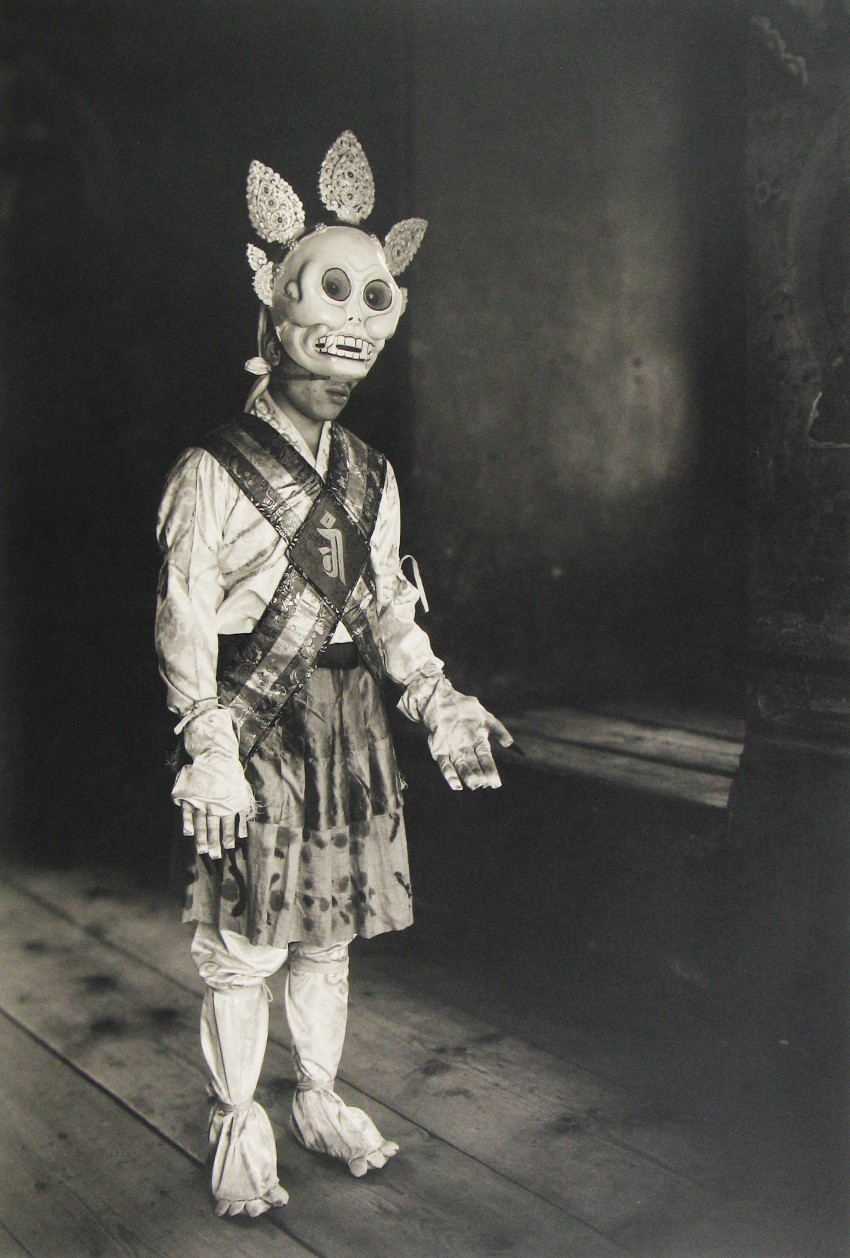 Kenro Izu: Stillness 2007 2008 Howard Greenberg Gallery