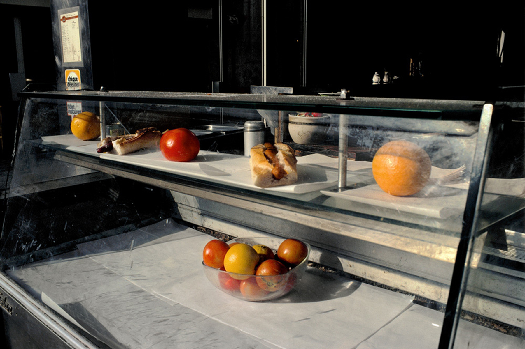Harry Gruyaert, Paris, France, 1985, Howard Greenberg Gallery, 2019