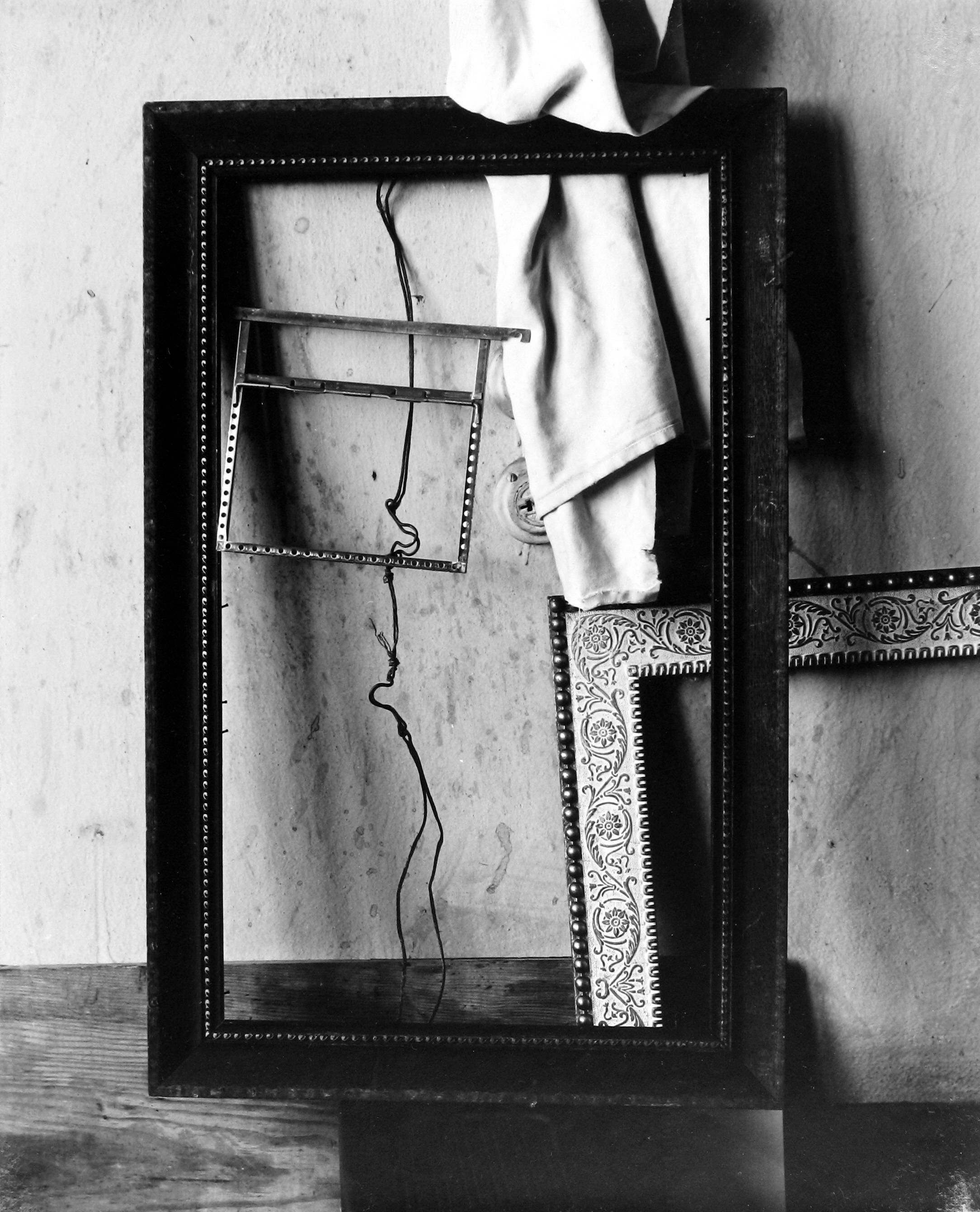 Arnold Newman: The Early Work 1938-1942 2007 Howard Greenberg Gallery