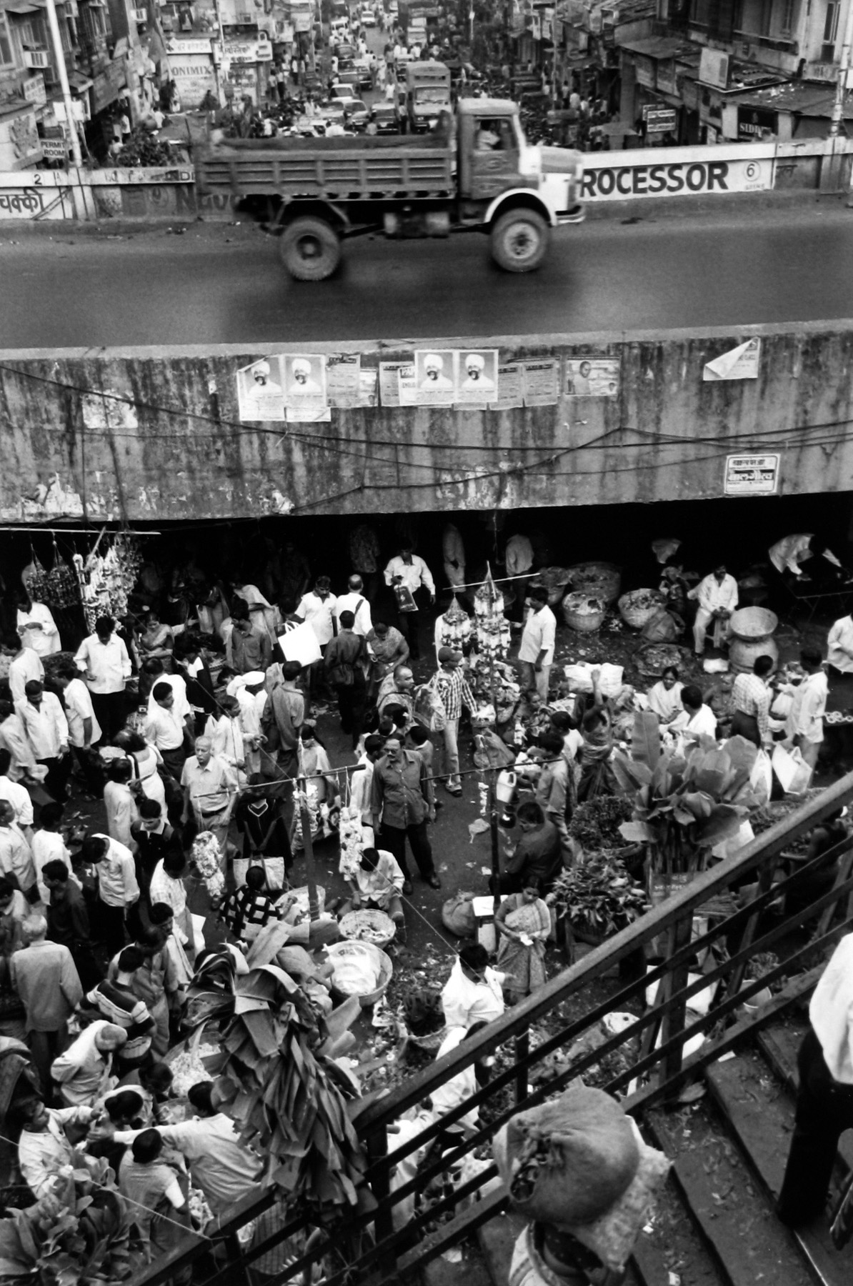 Betsy Karel: Bombay Jadoo 2009 Howard Greenberg Gallery