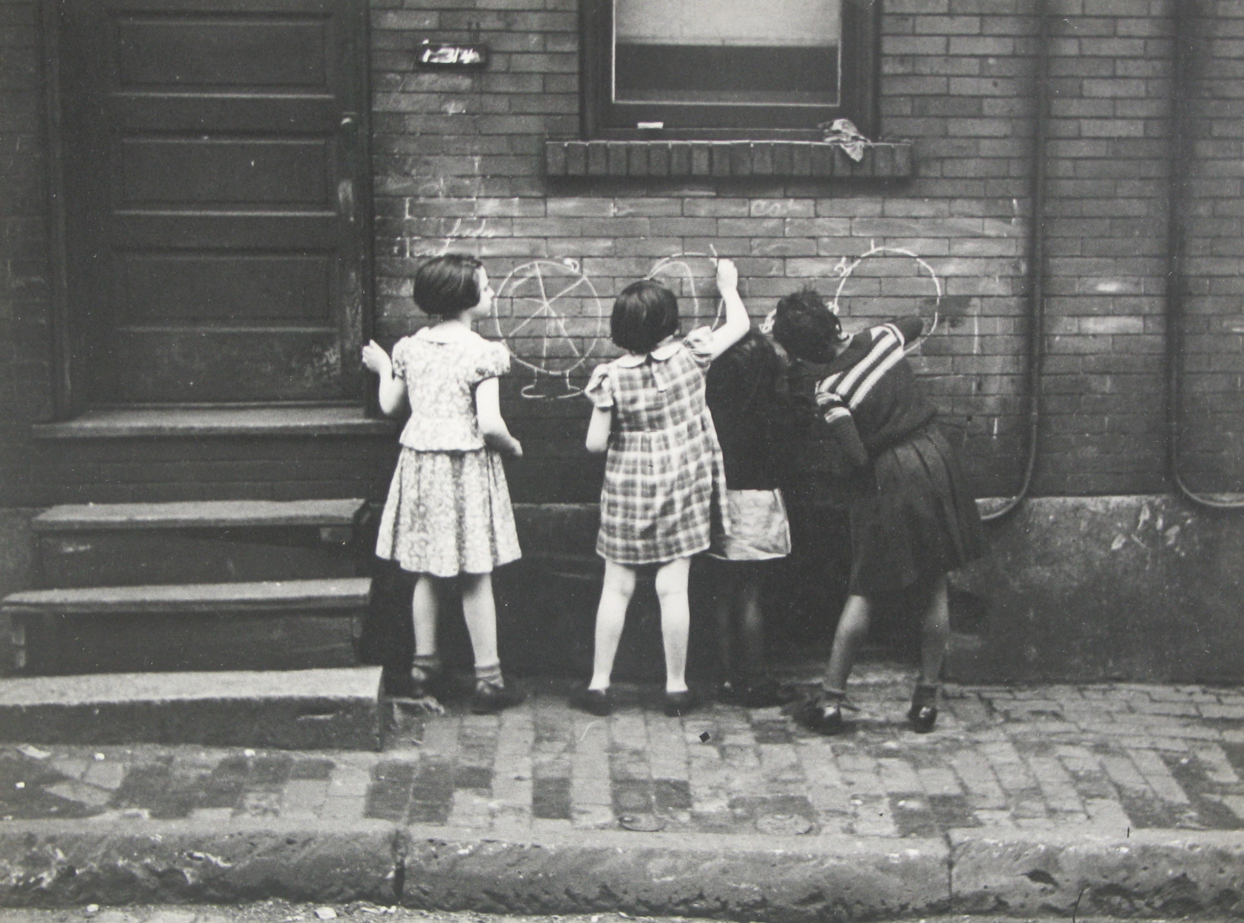 Peter Sekaer: An Untold Story 2010 Howard Greenberg Gallery