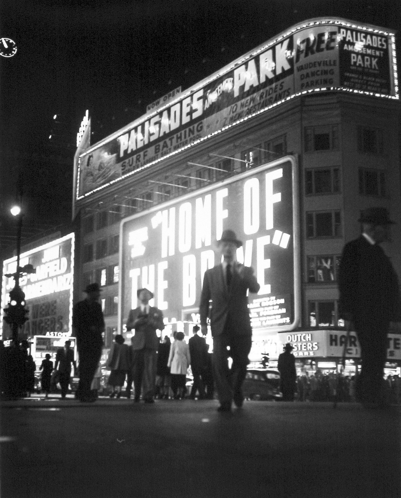 Times Square 2008 Howard Greenberg Gallery