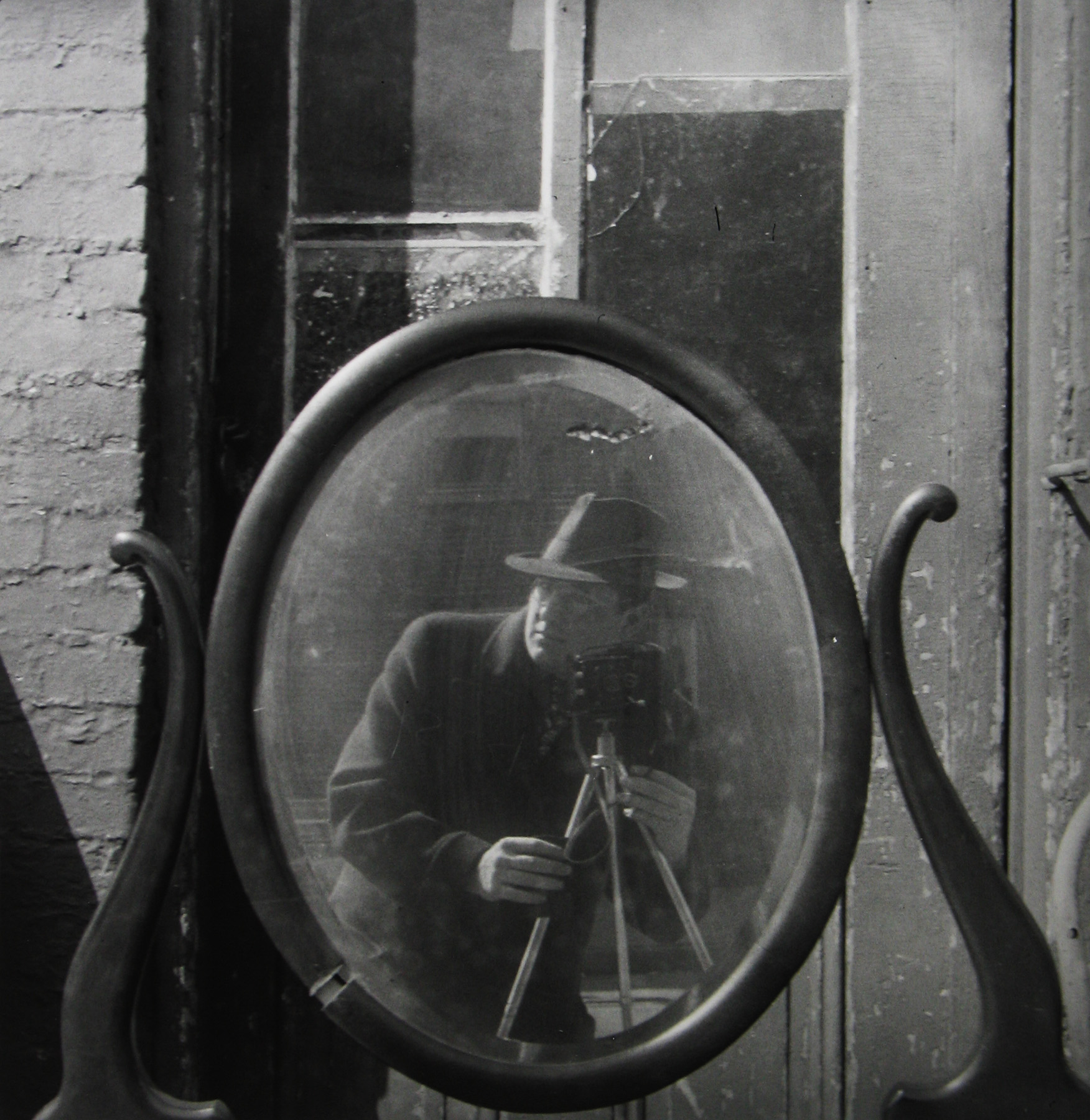 Arnold Newman: The Early Work 1938-1942 2007 Howard Greenberg Gallery