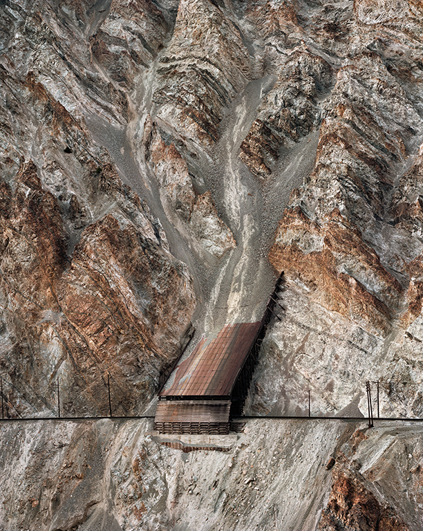 Edward Burtynsky - Essential Elements (1981 – 2012) and Salt Pans (2016) Howard Greenberg Gallery 2016